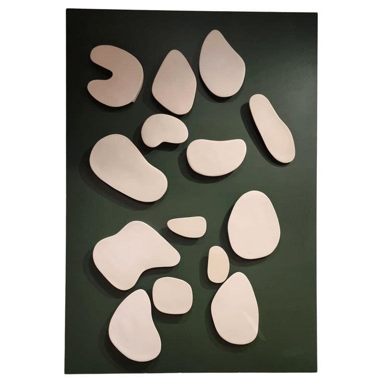 Applique murale unique et élégante en céramique ivoire flottante de forme libre d'Elsa Foulon en vente