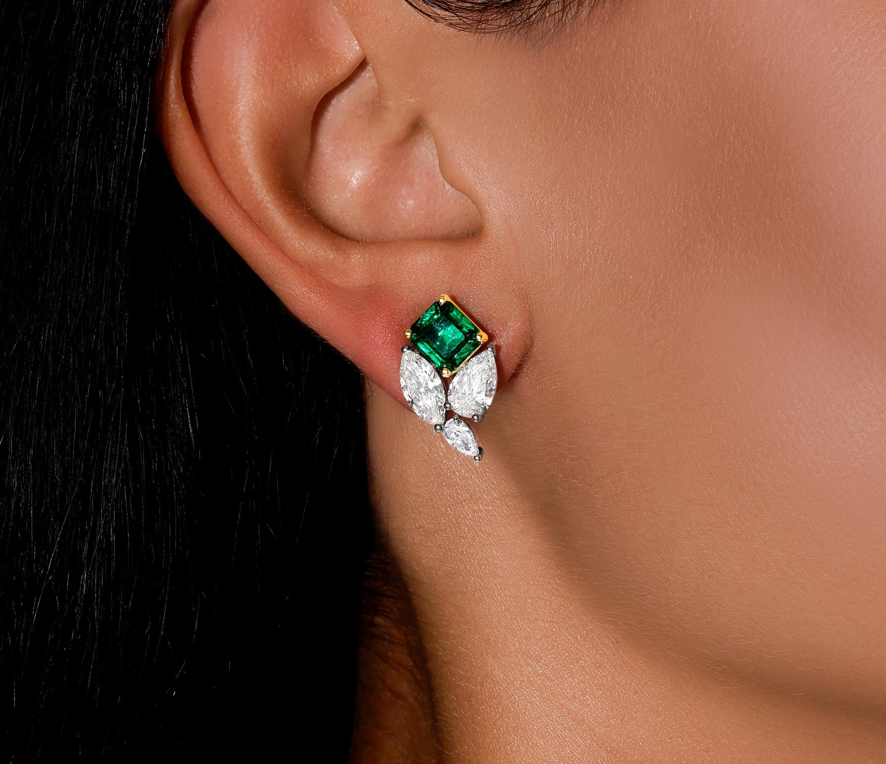 Contemporary Unique Emerald and Diamond Earrings 7.1 Carats 18K Gold For Sale