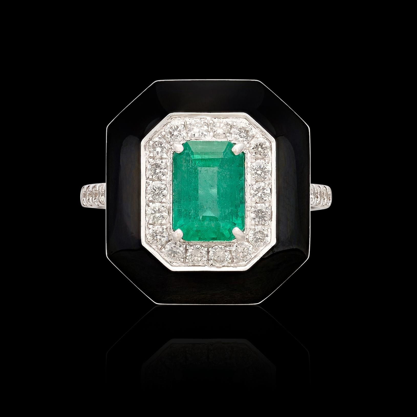 Einzigartiger Ring mit Smaragd, Diamant und Emaille (Smaragdschliff) im Angebot