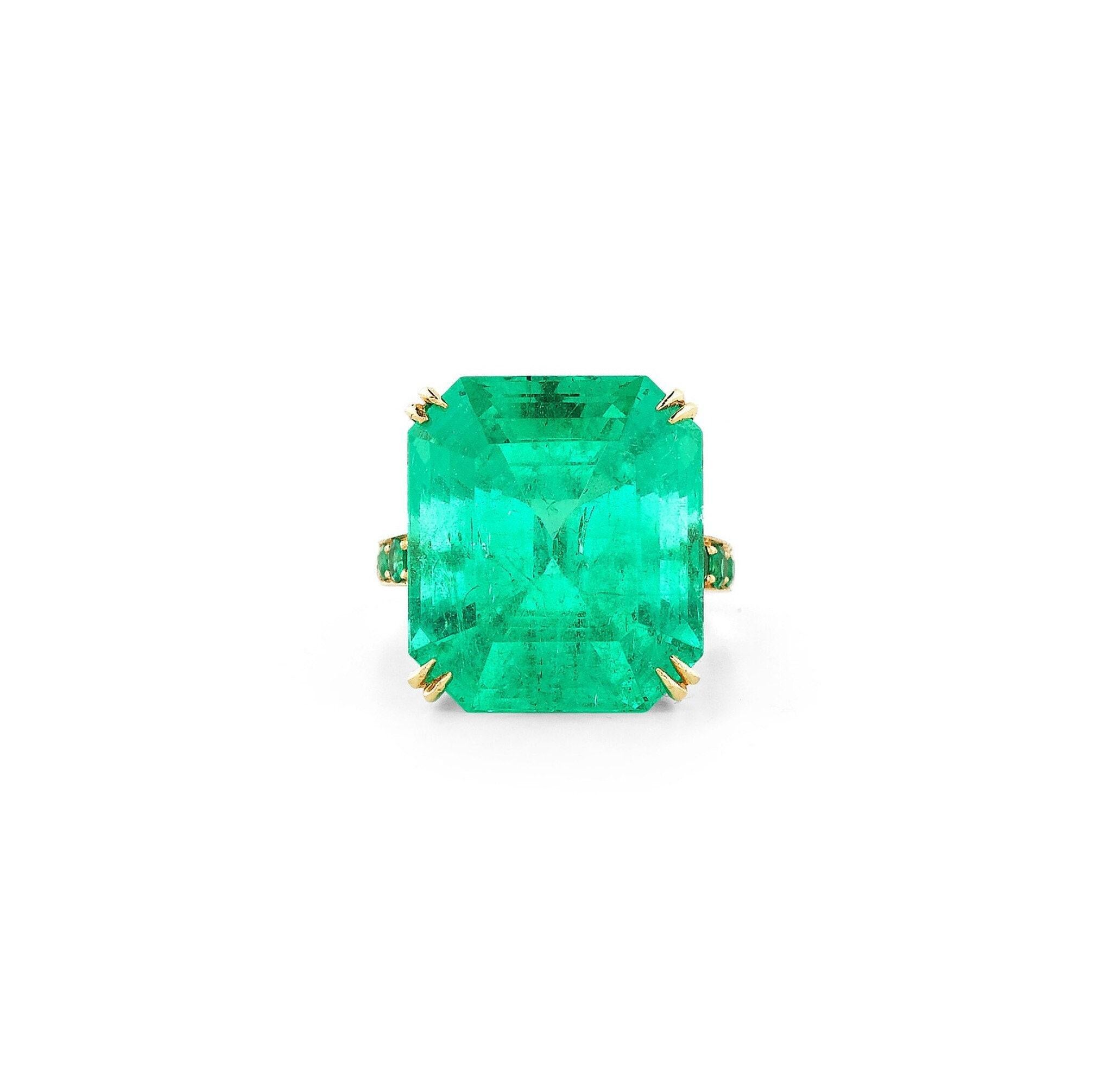 For Sale:  5 Carat Natural Emerald Diamond Engagement Ring Set in 18K Gold Cocktail Ring 2