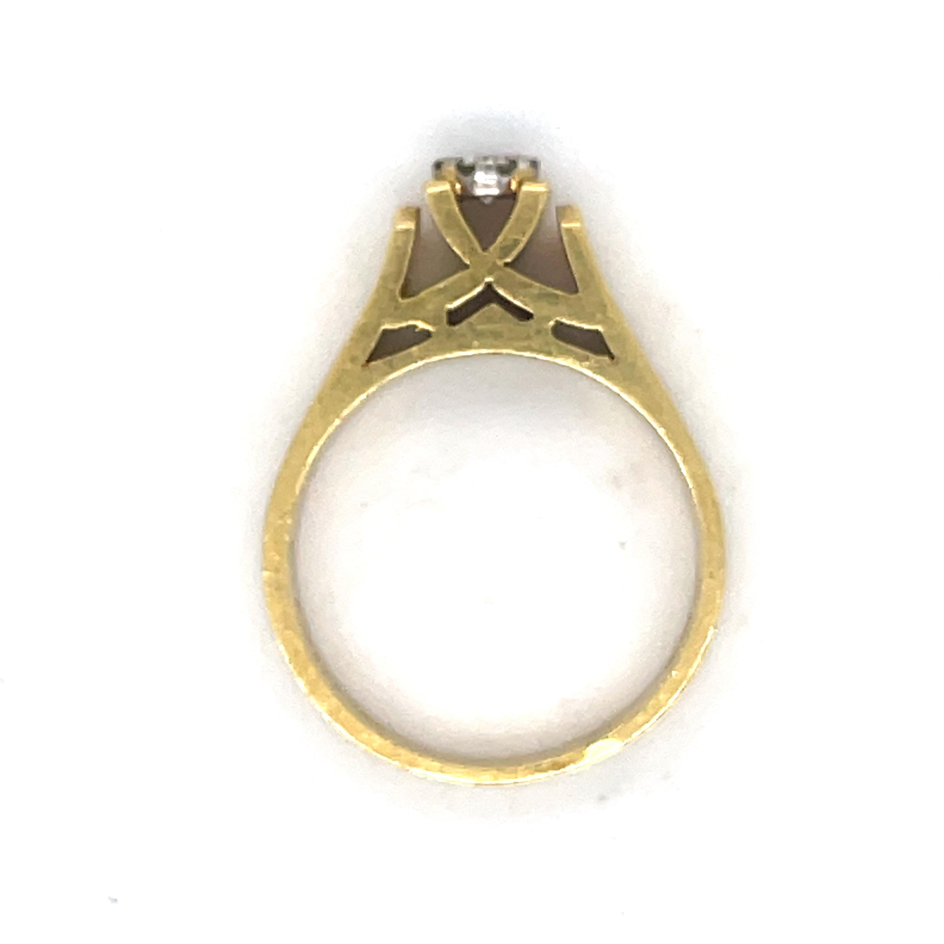 Unique Engagement Ring, 0.25CT diamond, 18K yellow gold, detailed high setting