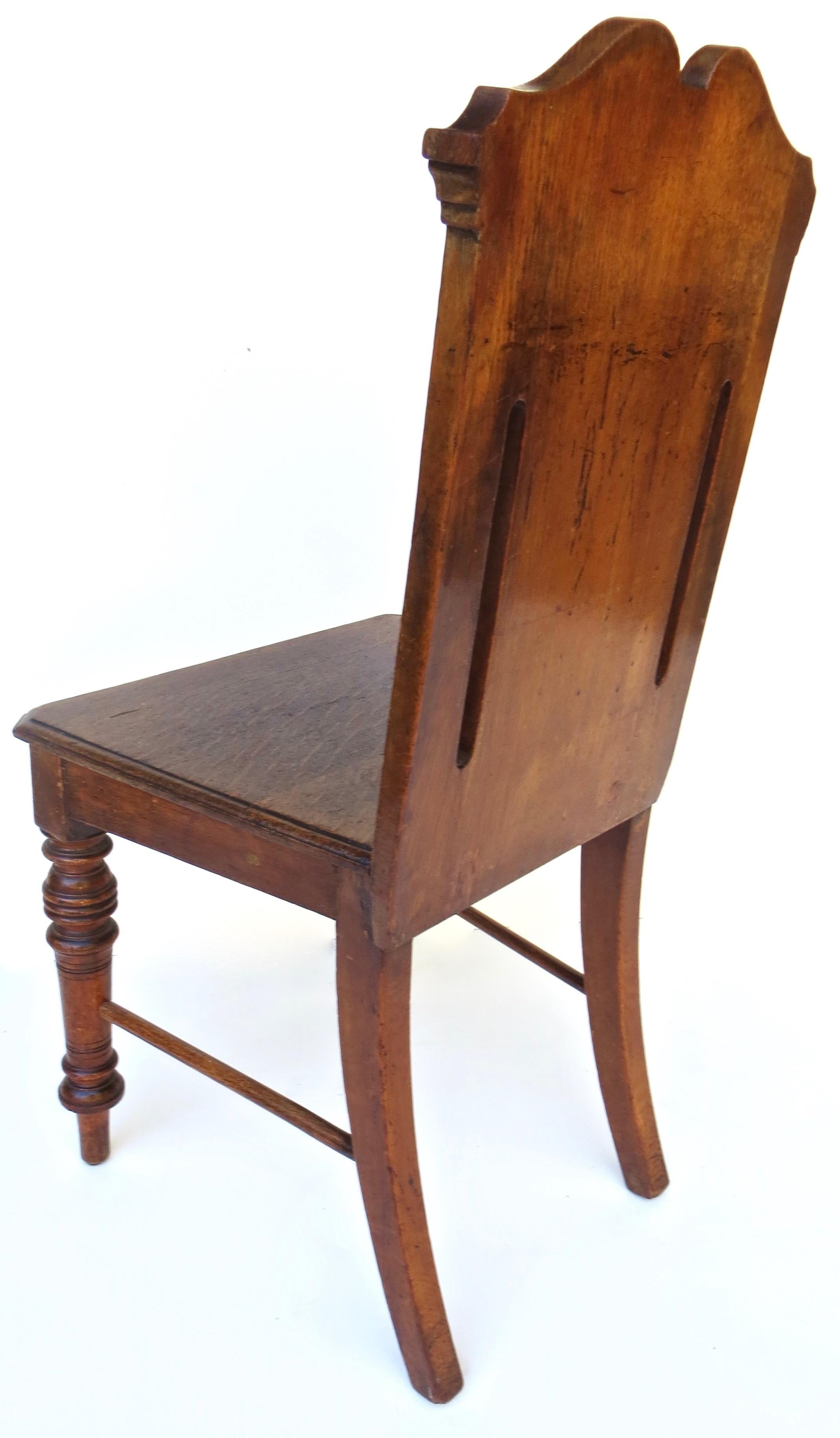 Unique English Oak Side Chair, Circa 1885 In Good Condition For Sale In Incline Village, NV