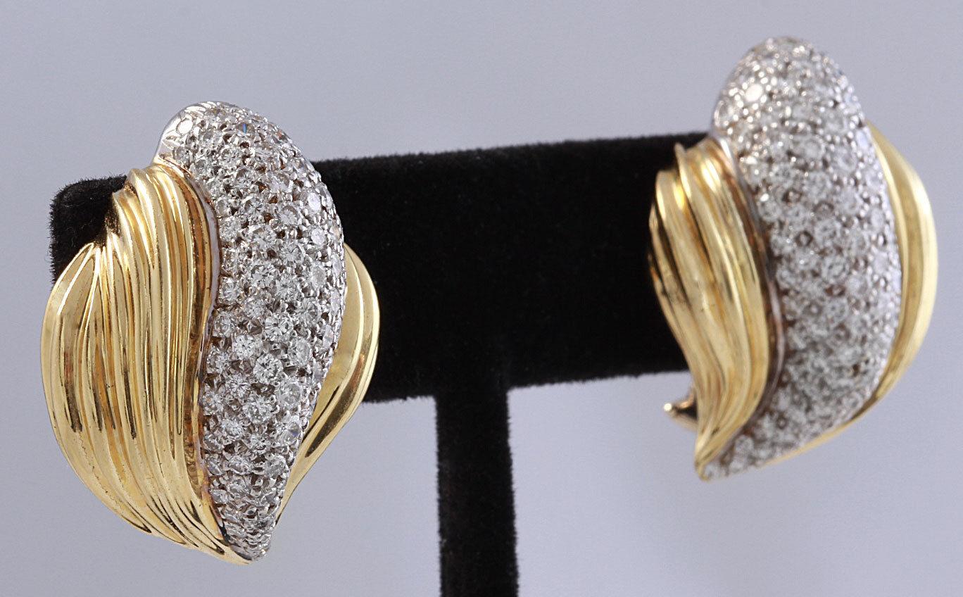 Einzigartige exquisite 4,20 Karat VVS natürliche Diamant-Ohrringe aus 14 Karat massivem Gelbgold im Zustand „Neu“ im Angebot in Los Angeles, CA