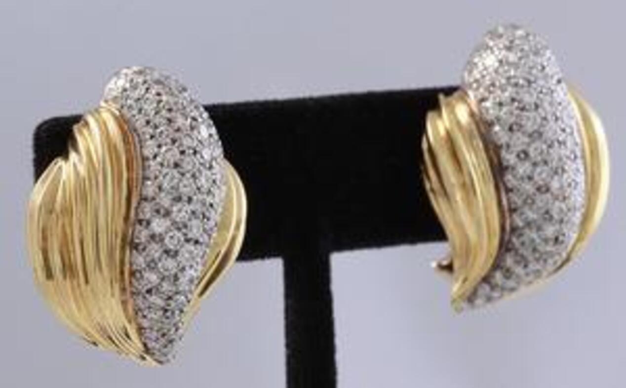 Women's Unique Exquisite 4.20 Carat VVS Natural Diamond 14 Karat Solid Yellow Earrings