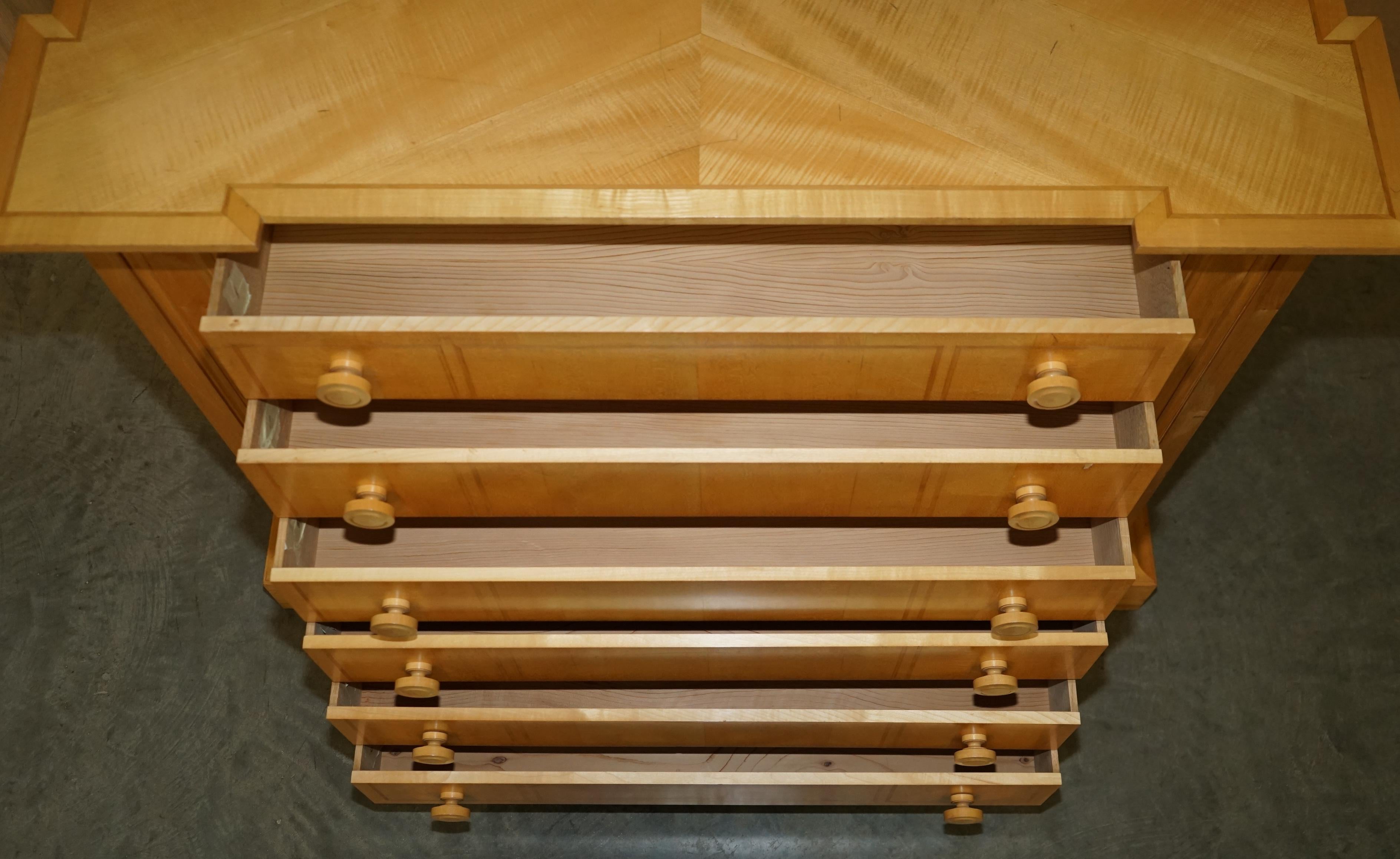 UNIQUE EXQUISITE VISCOUNT DAVID LINLEY ROMAN LOOKiNG SYCAMORE CHEST OF DRAWERS For Sale 11