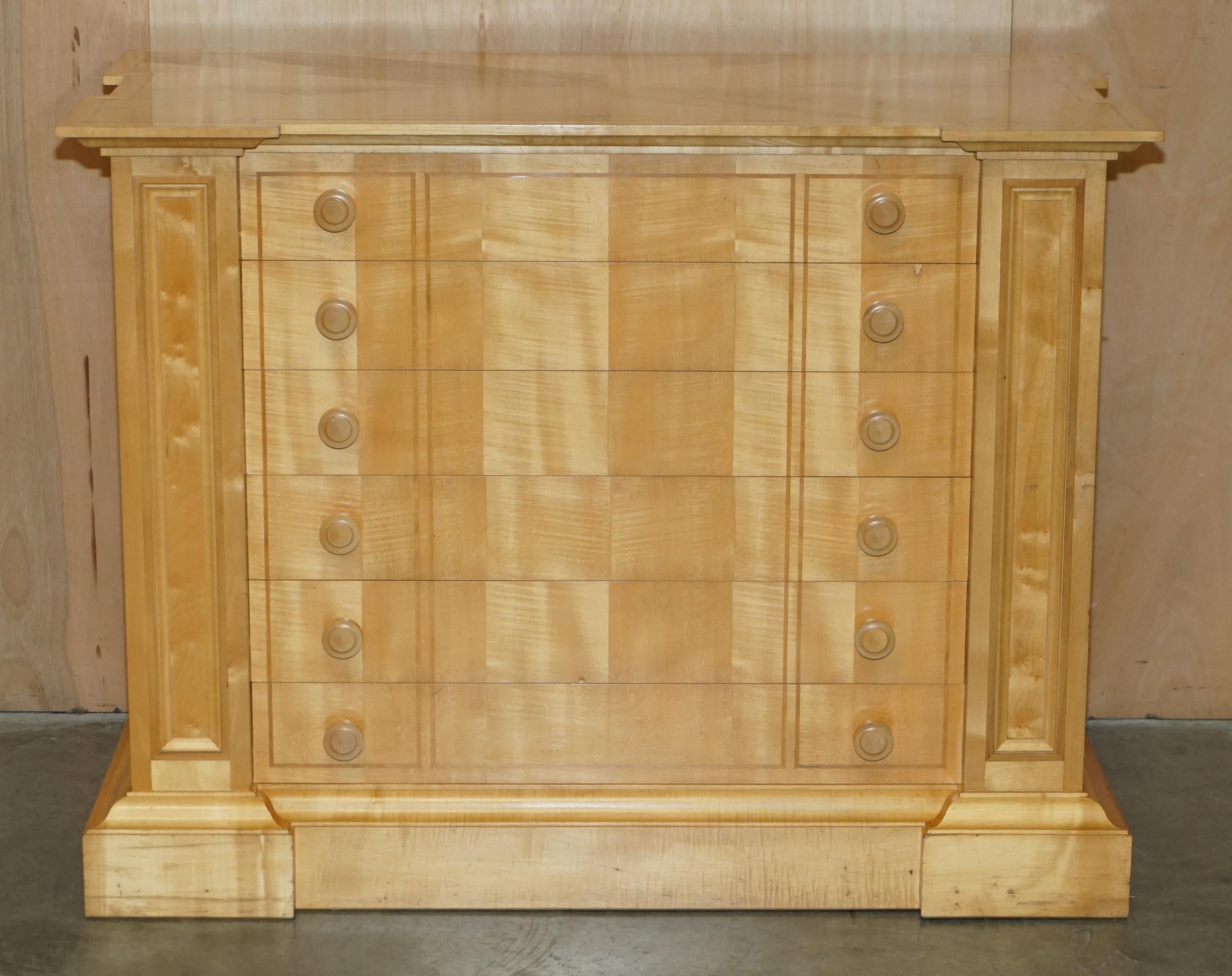 Classical Roman UNIQUE EXQUISITE VISCOUNT DAVID LINLEY ROMAN LOOKiNG SYCAMORE CHEST OF DRAWERS For Sale