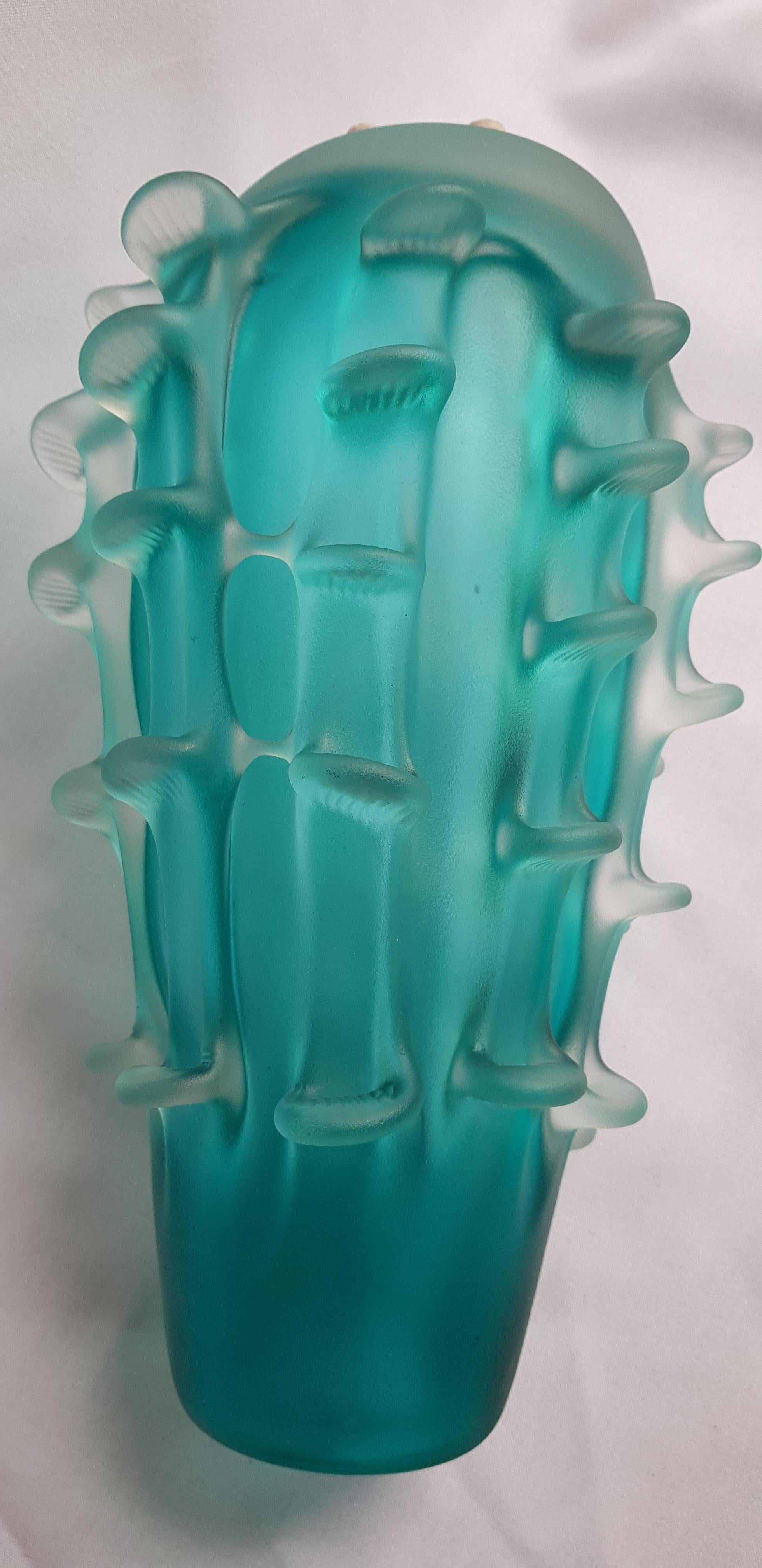 A Cappe Extralarge Gino Cenedese Signed Blue frosted satin murano vase For Sale 1