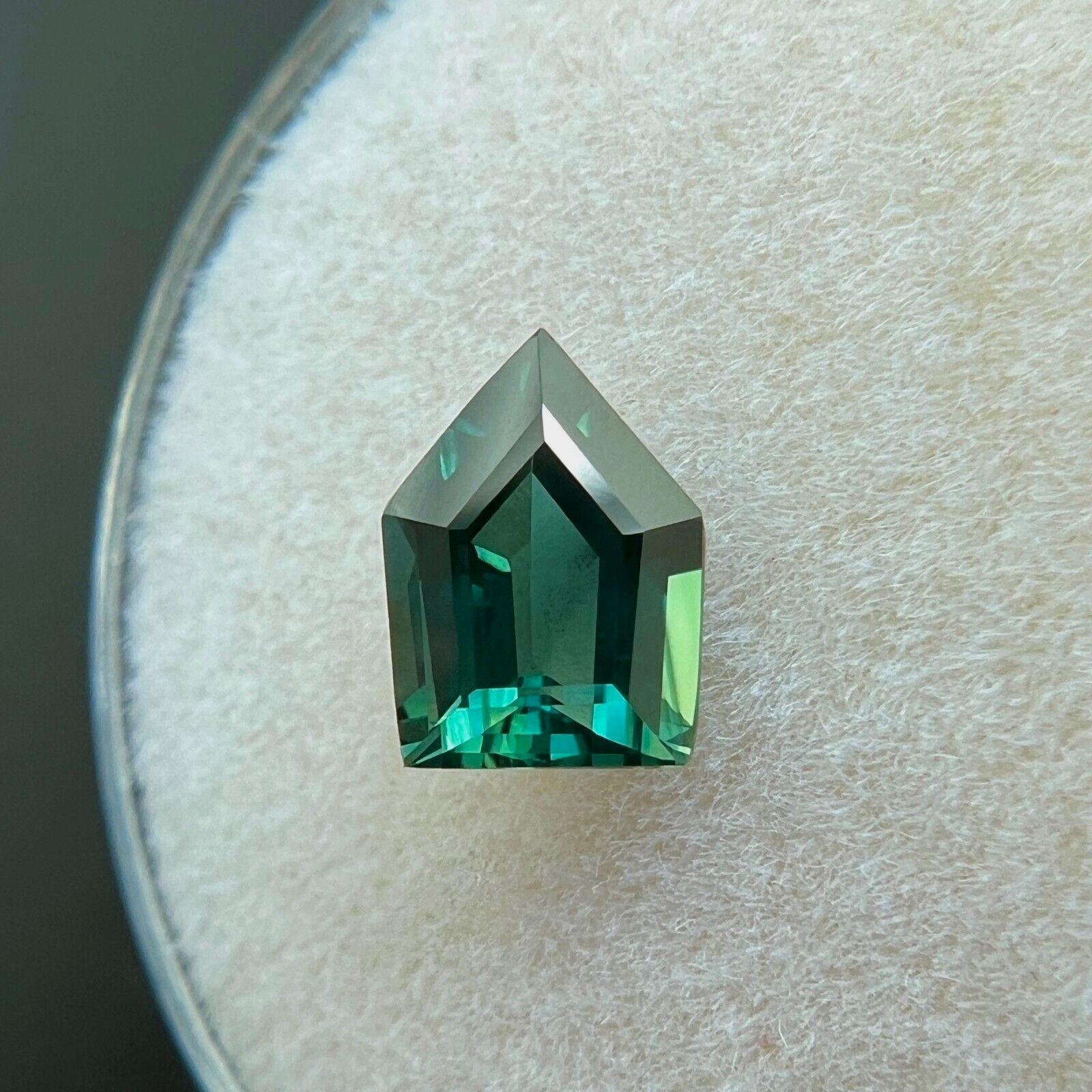 Unique Fancy Cut 1.06Ct Green Sapphire GRA Certified Unheated Gem In New Condition For Sale In Birmingham, GB