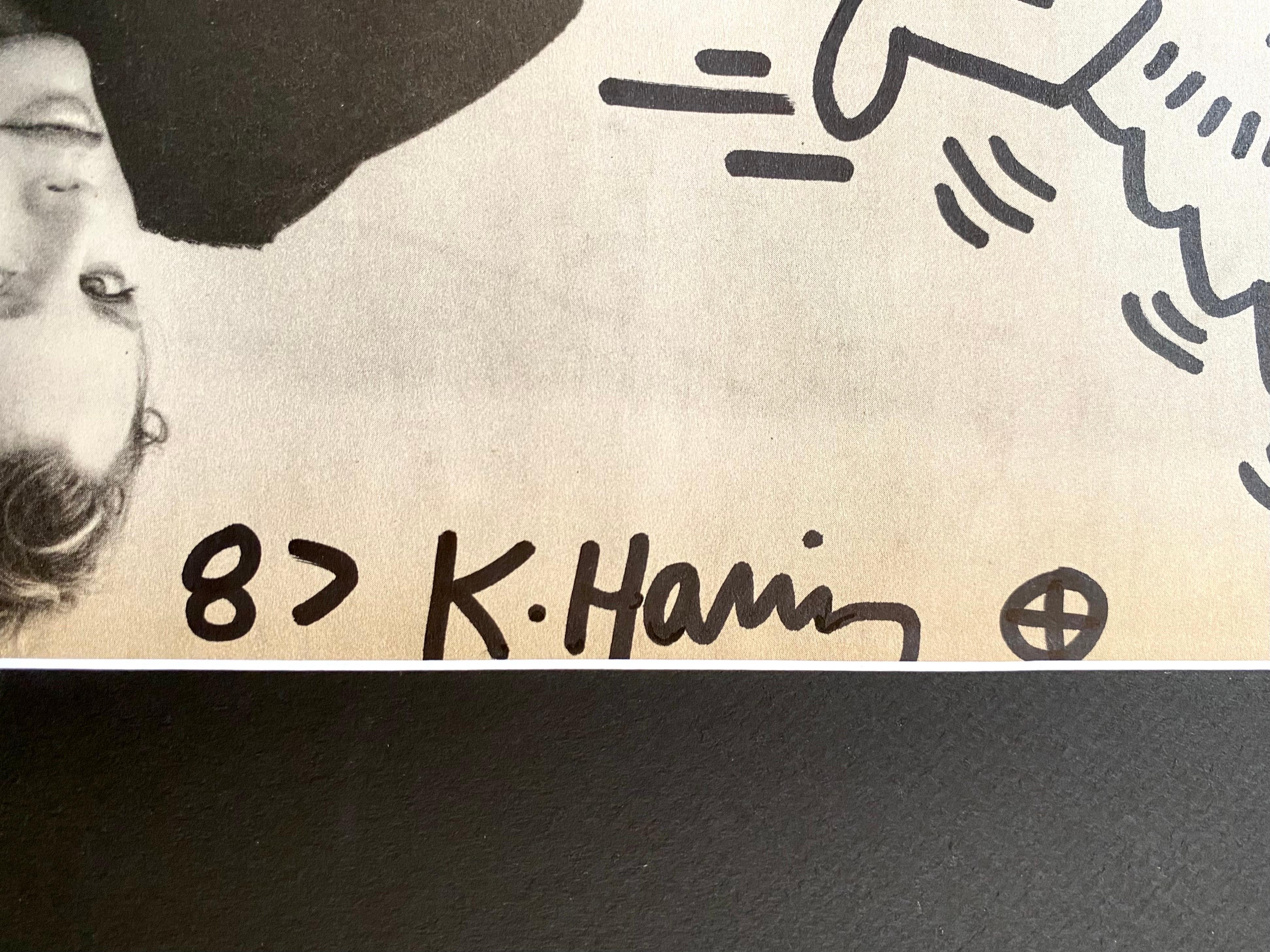KEITH HARING - Échantillon de dessin au stylo  sur image de Kim Basinger, signé, 1987 en vente 2