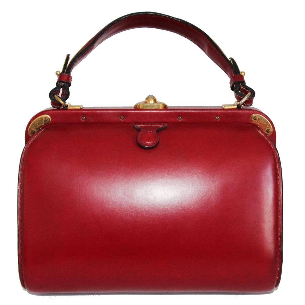 Red Unique Fernande Desgrange clock doctor bag 50s