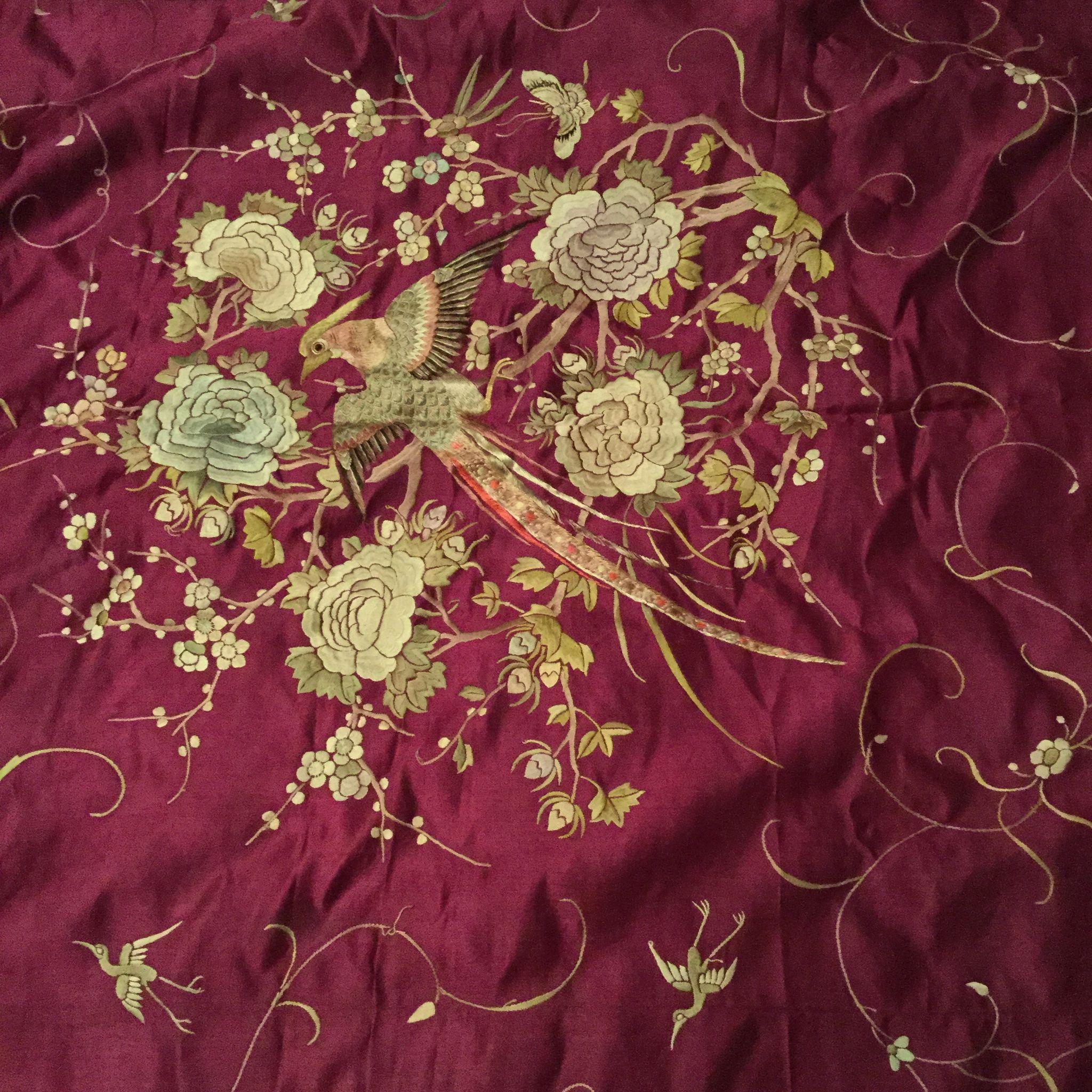 Unique find - Antique Chinese Silk Embroidered Bed-Cover or Wall hanging For Sale 1