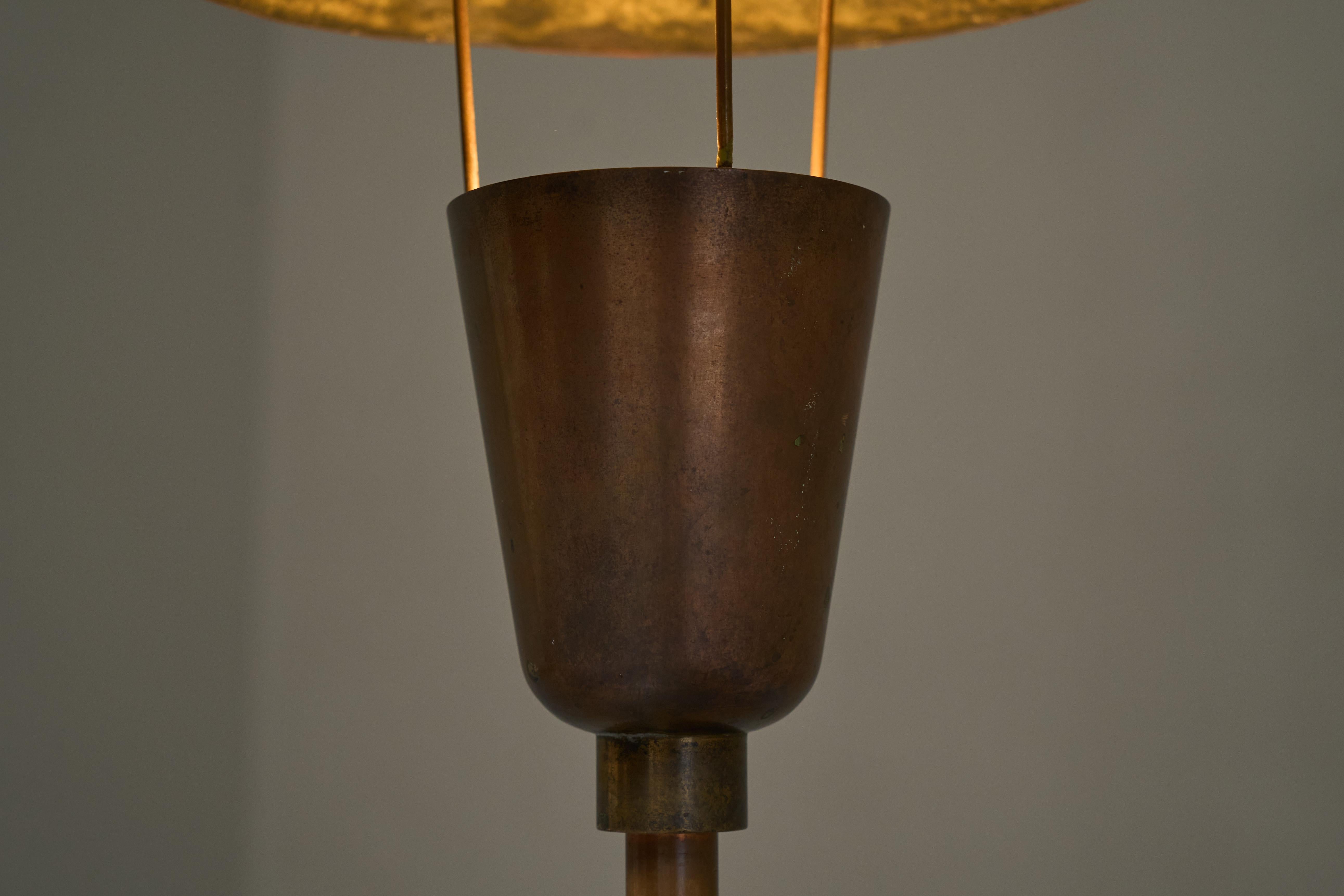 Unique Floor Lamp in Patinated Copper 1960s For Sale 2