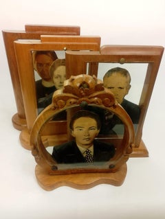 Unique "Foto-Esculturas": assemble of hand carved painted wood and photography