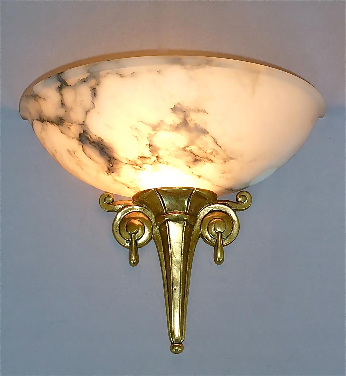 Unique French Art Deco Alabaster Sconces 1920s Gilt Bronze Ruhlmann Cheuret Era For Sale 11