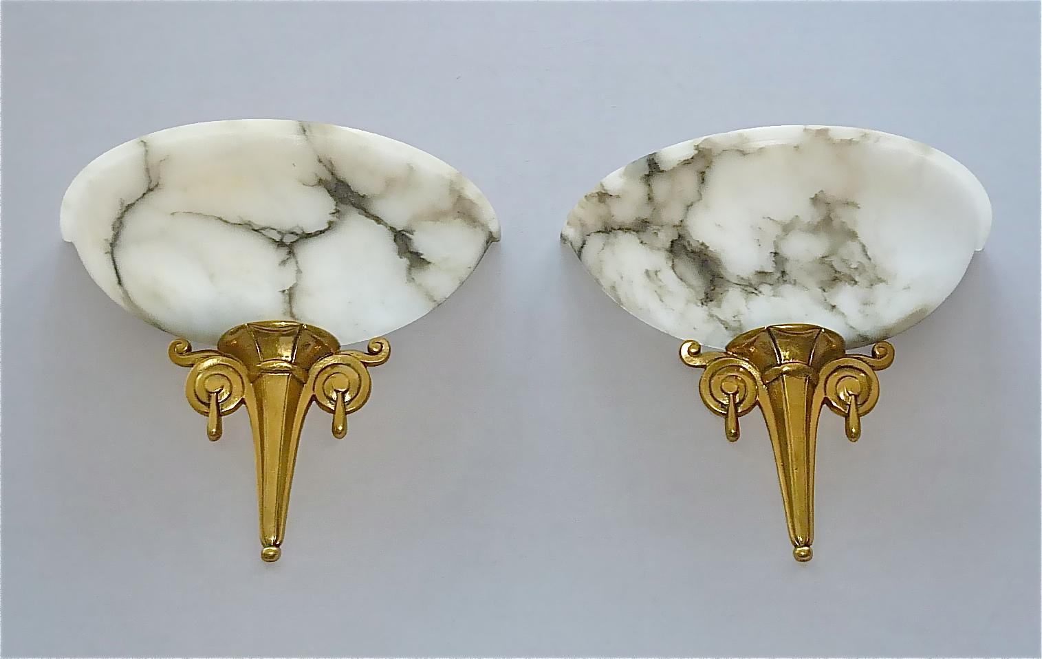 Unique French Art Deco Alabaster Sconces 1920s Gilt Bronze Ruhlmann Cheuret Era For Sale 3