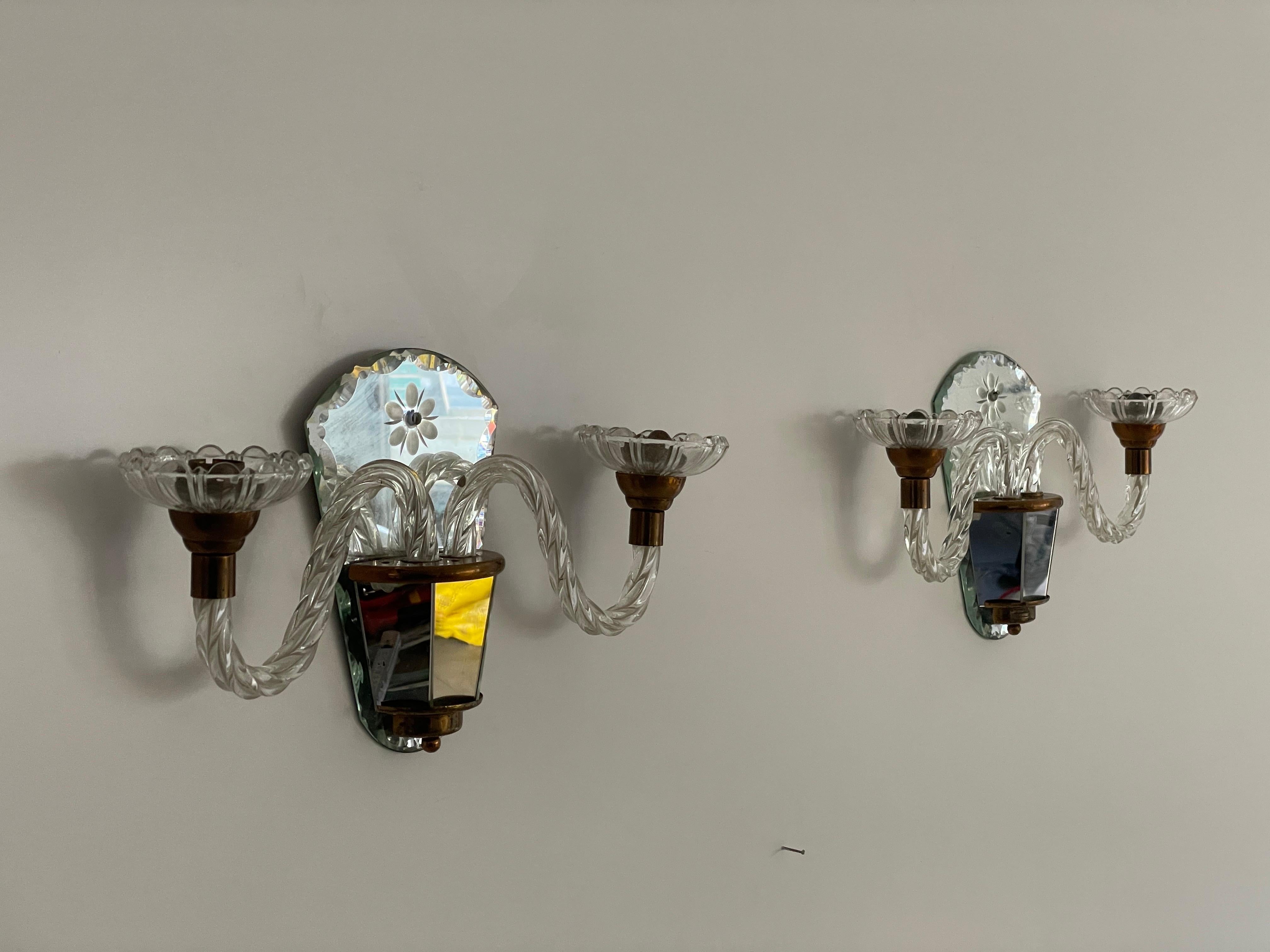 Paire d'appliques Art déco françaises uniques en verre et laiton, années 1940, France en vente 11