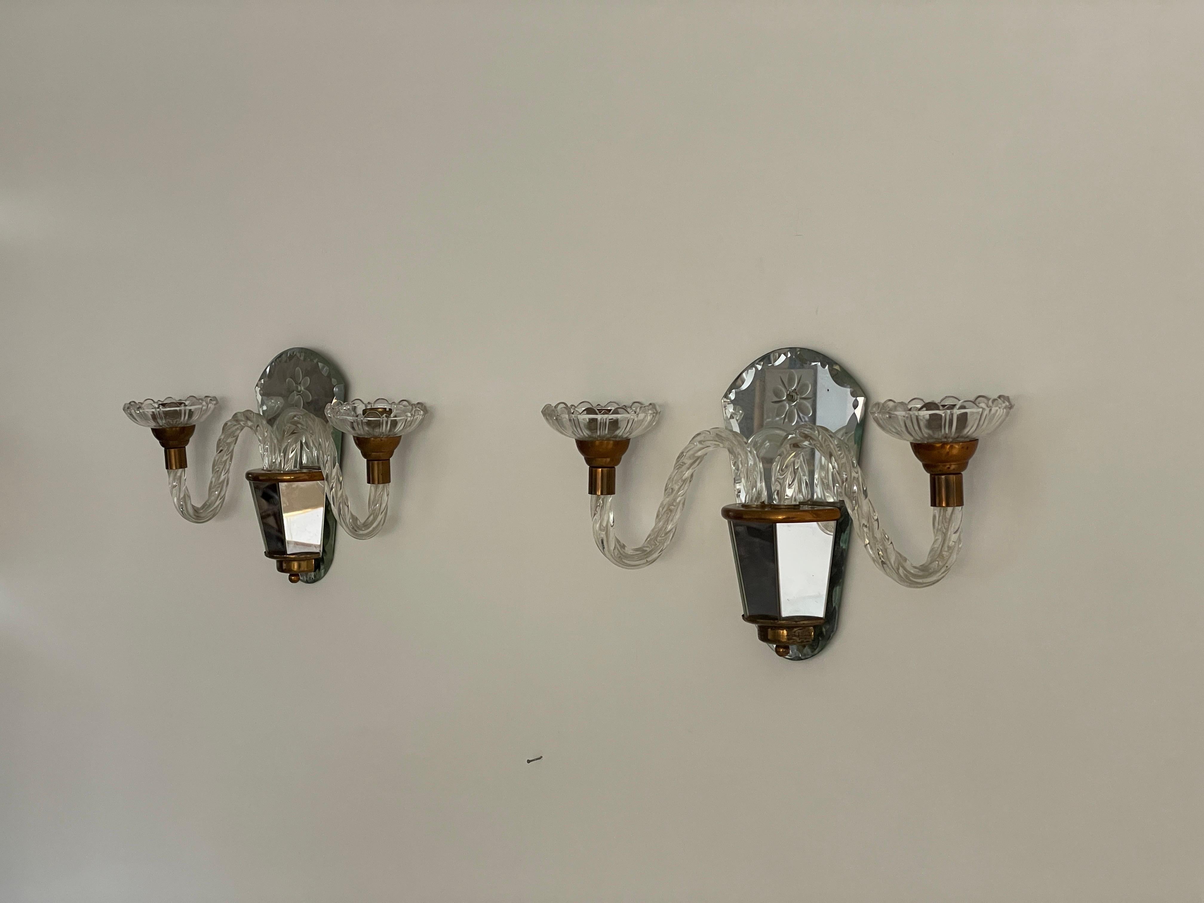 Paire d'appliques Art déco françaises uniques en verre et laiton, années 1940, France en vente 12