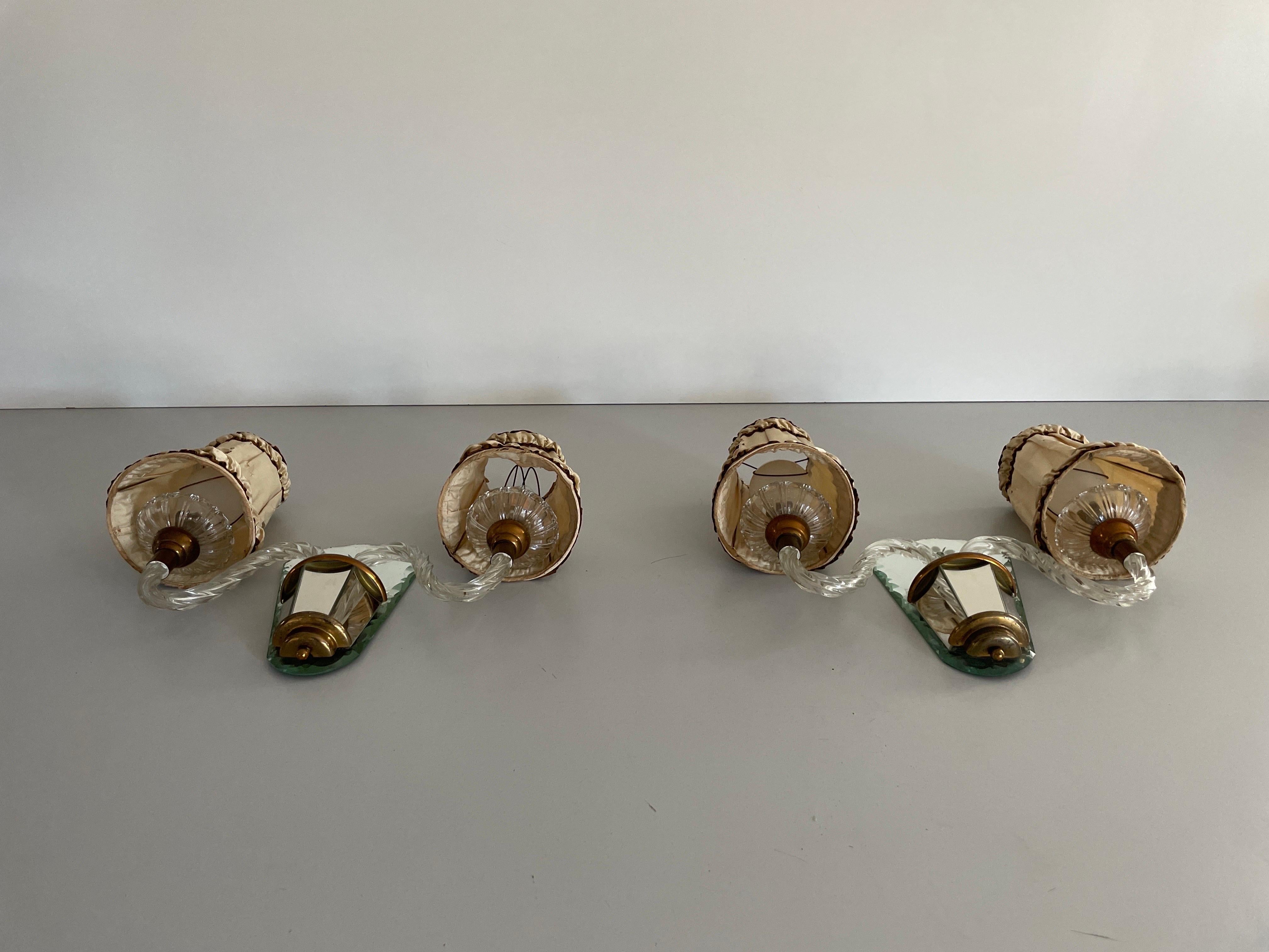 Paire d'appliques Art déco françaises uniques en verre et laiton, années 1940, France Bon état - En vente à Hagenbach, DE
