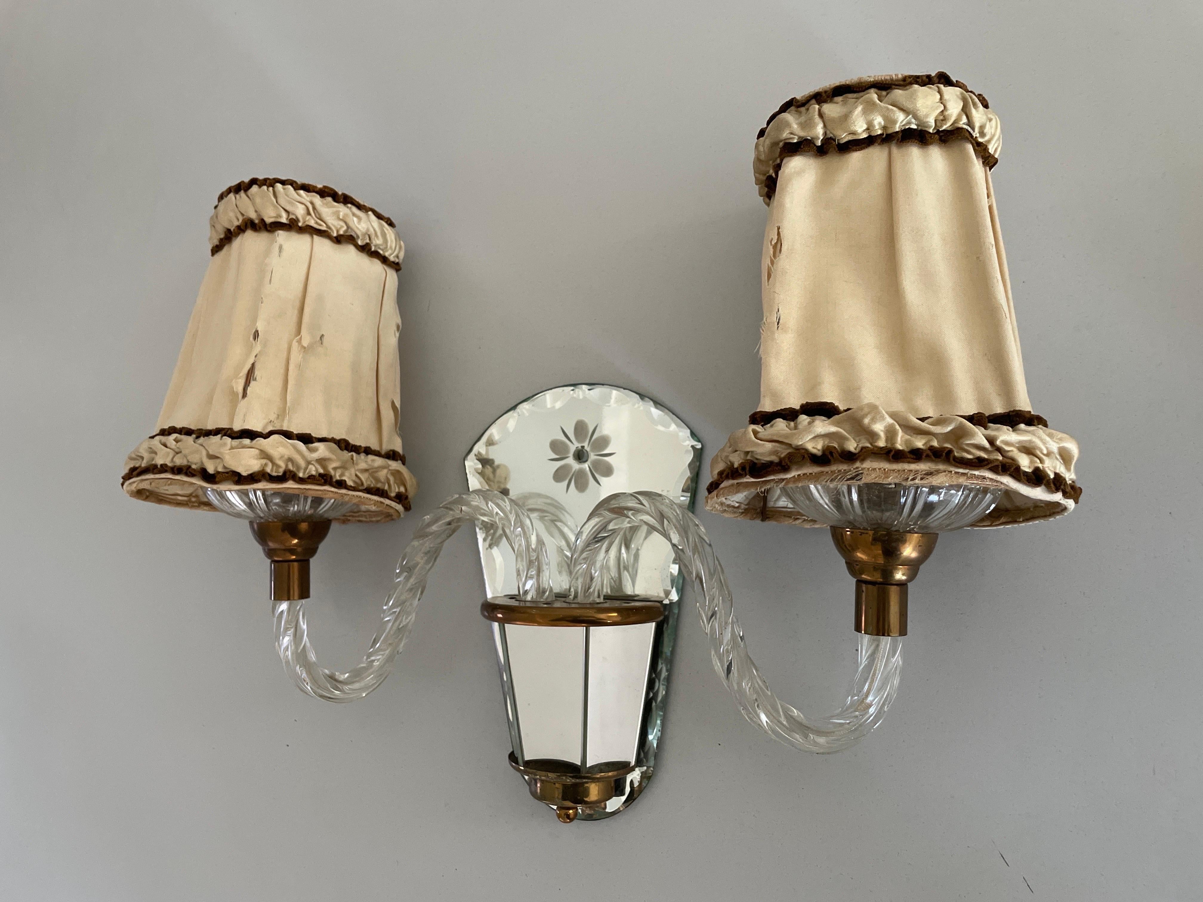 Paire d'appliques Art déco françaises uniques en verre et laiton, années 1940, France en vente 3