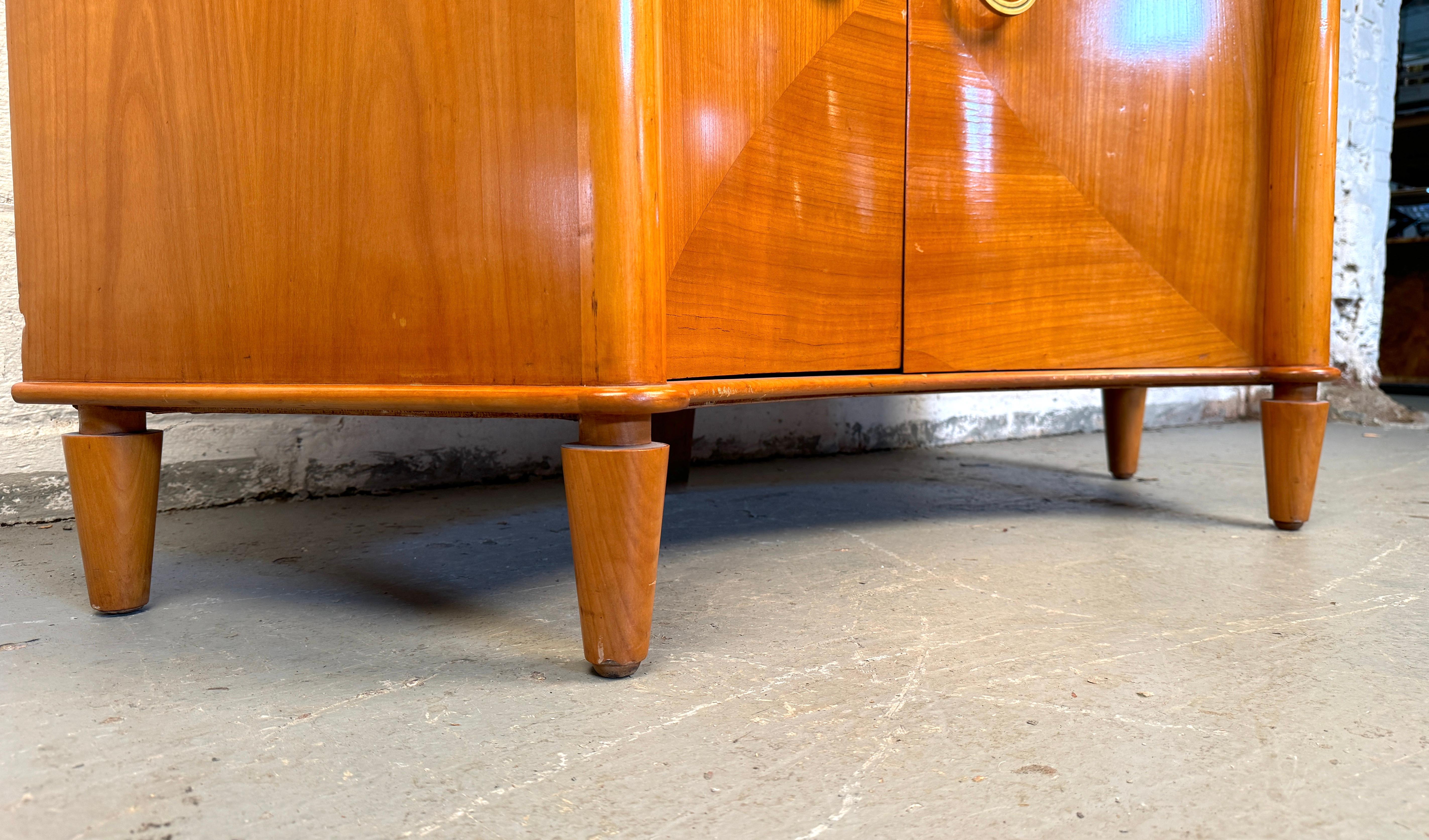 Antiguo Gabinete Deco Curvo de Madera Satinada para Camard Francia en venta 7
