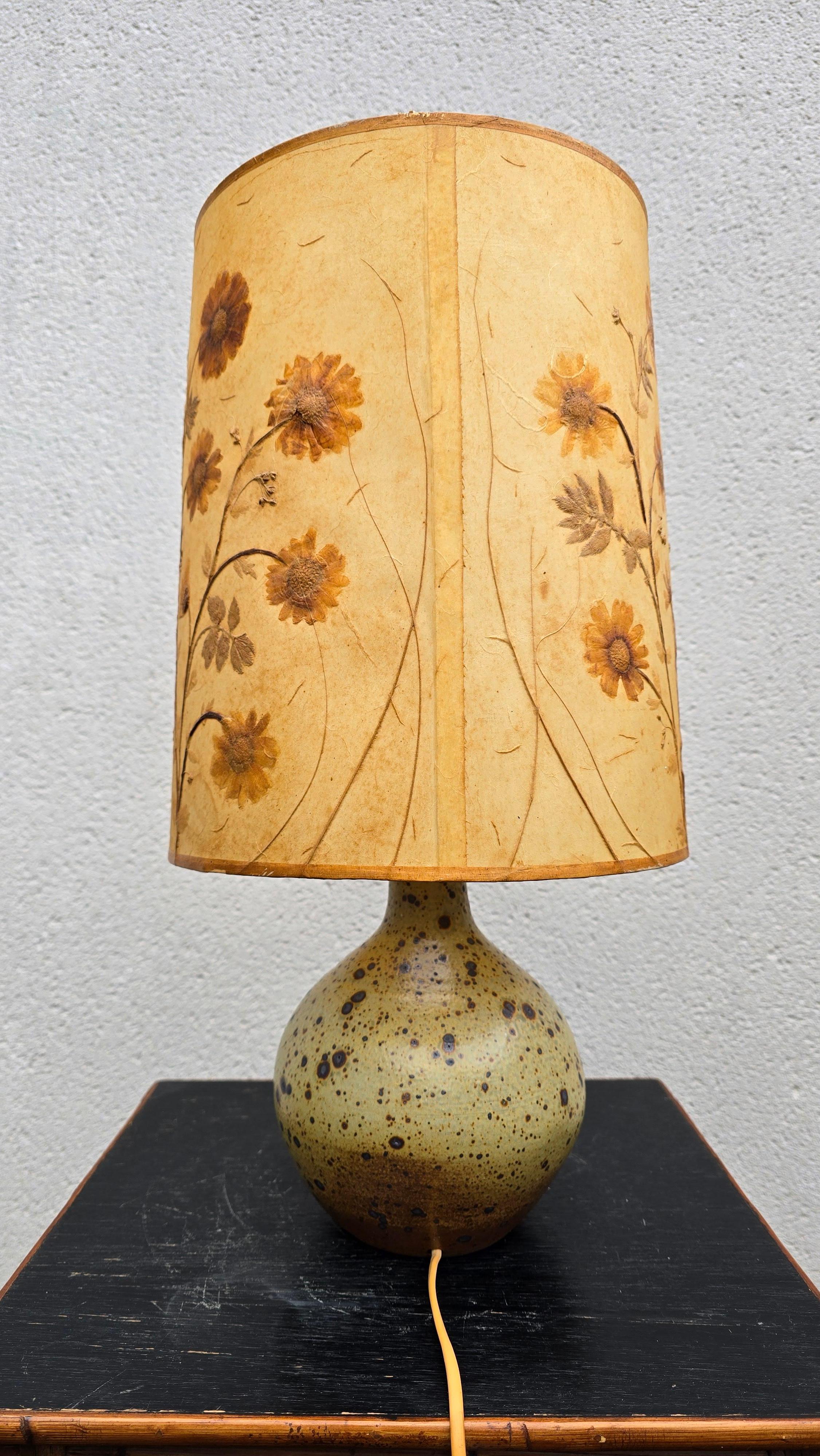 Lampe de table unique en céramique française - années 1950 Bon état - En vente à Antwerp, BE