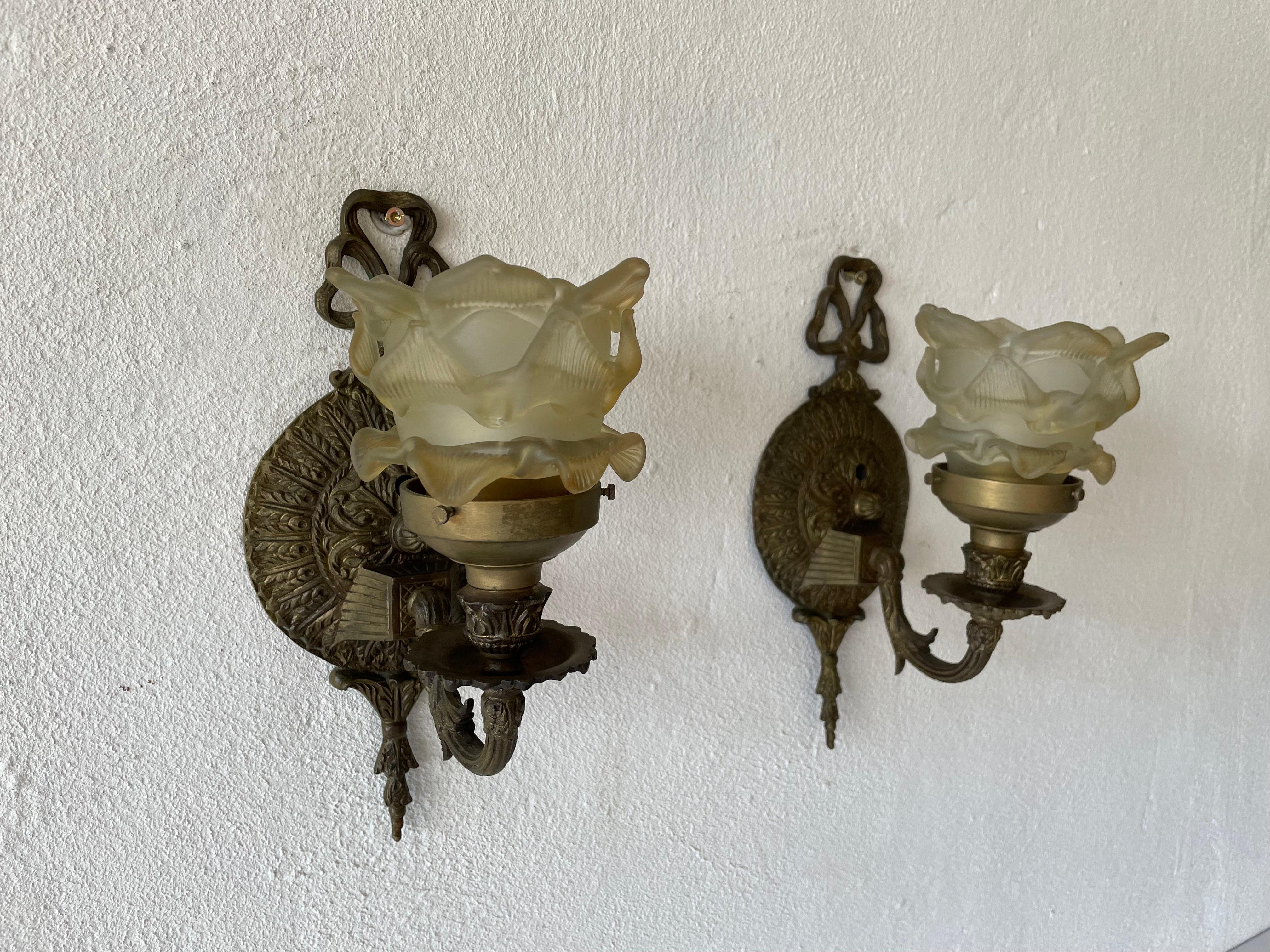 Mid-Century Modern Unique French Flower Shaped Smoke Glass & Brass Pair of Sconces, 1940s, France For Sale