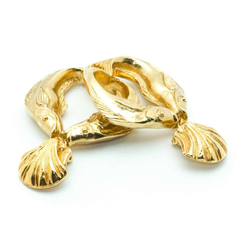Unique French Vintage Fish Clip-on earrings, gold plated resin, c.1980. 

Size: 8.5  x 5.5  cm 
Unsigned, just unique !!!
Condition: Excellent vintage condition (no specific sign of use) 
All our Clip-on earrings are tighted and delivered with extra