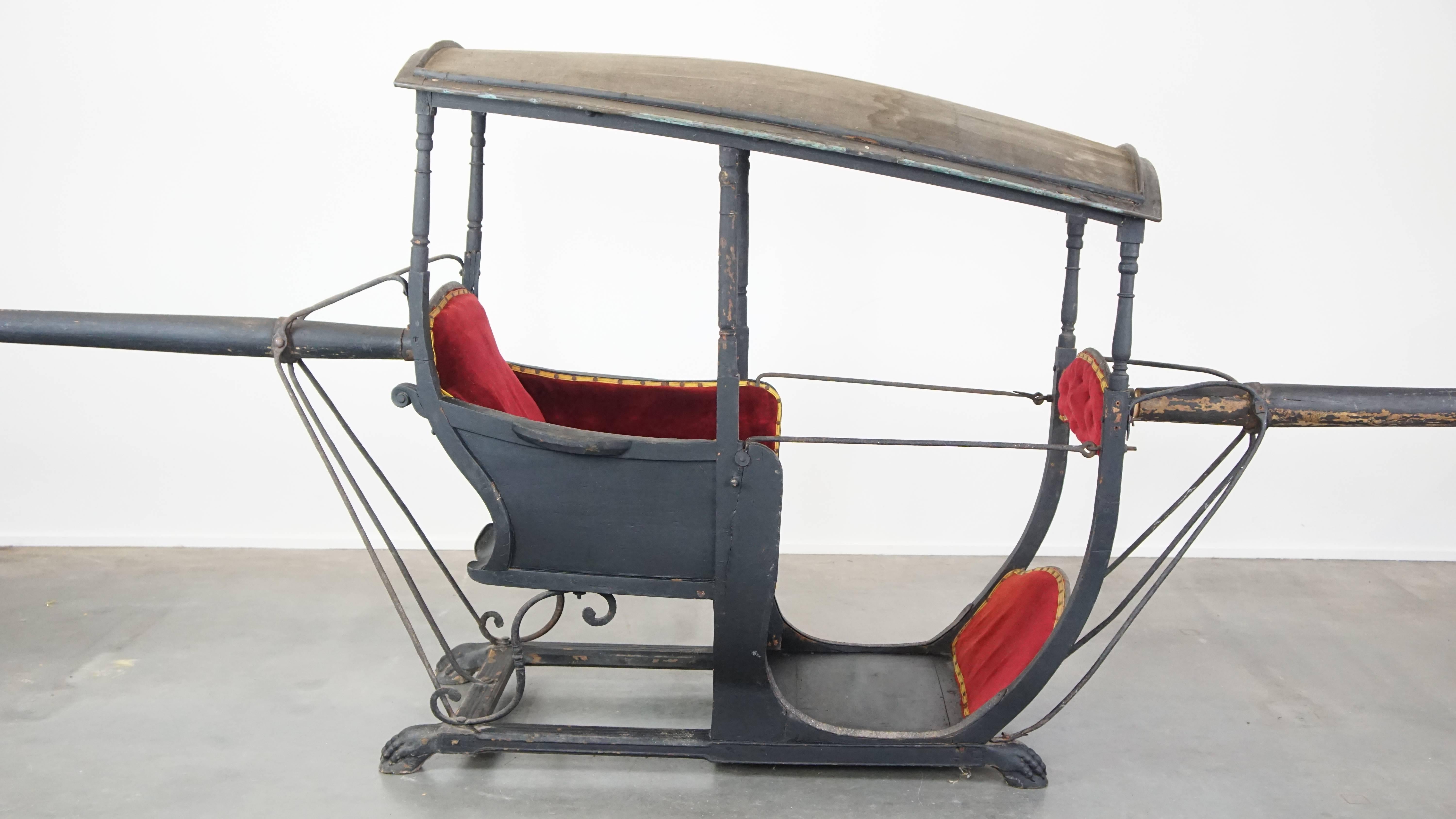 Chaise à porteurs unique de la fin du 19e siècle. en vente 5