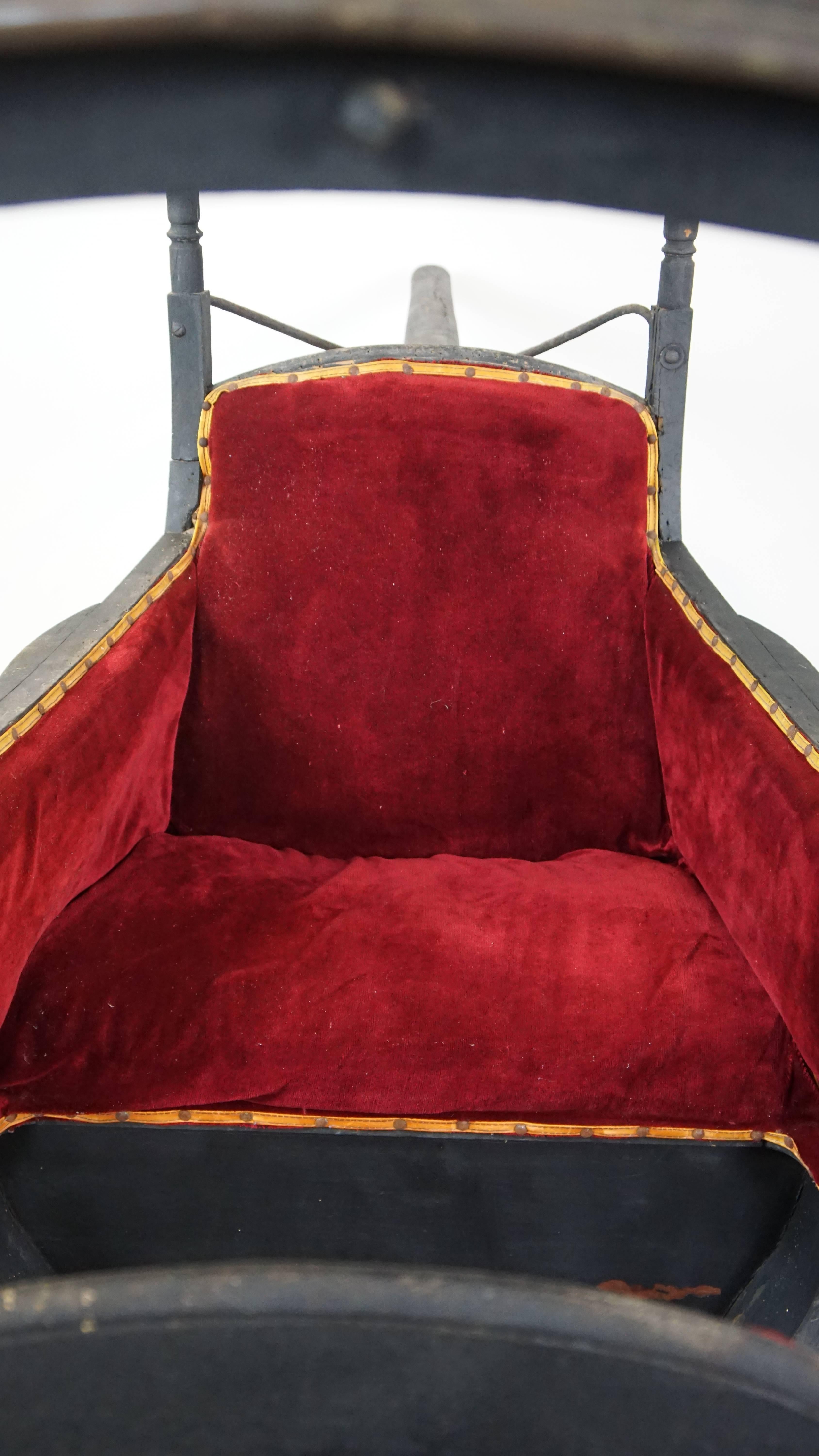 Chaise à porteurs unique de la fin du 19e siècle. en vente 3