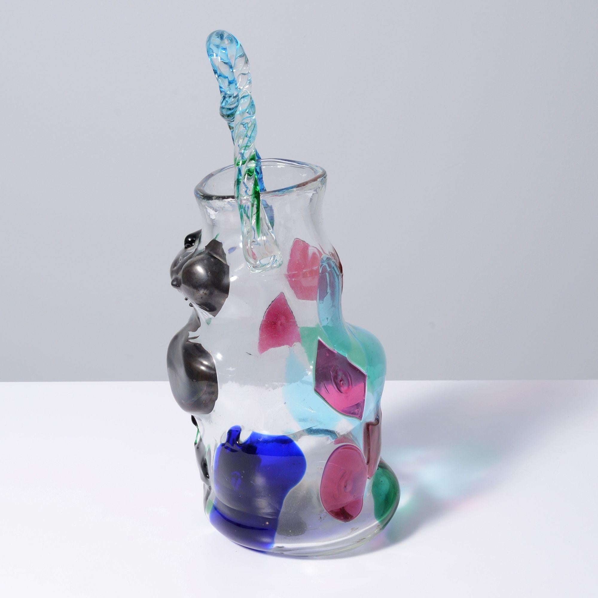Artista/Designer; Produttore: Fulvio Bianconi (italiano, 1915-1996)
Contrassegno/i; note: firmato, contrassegno/i
Materiali: vetro
Dimensioni (H, L, P): 17 
