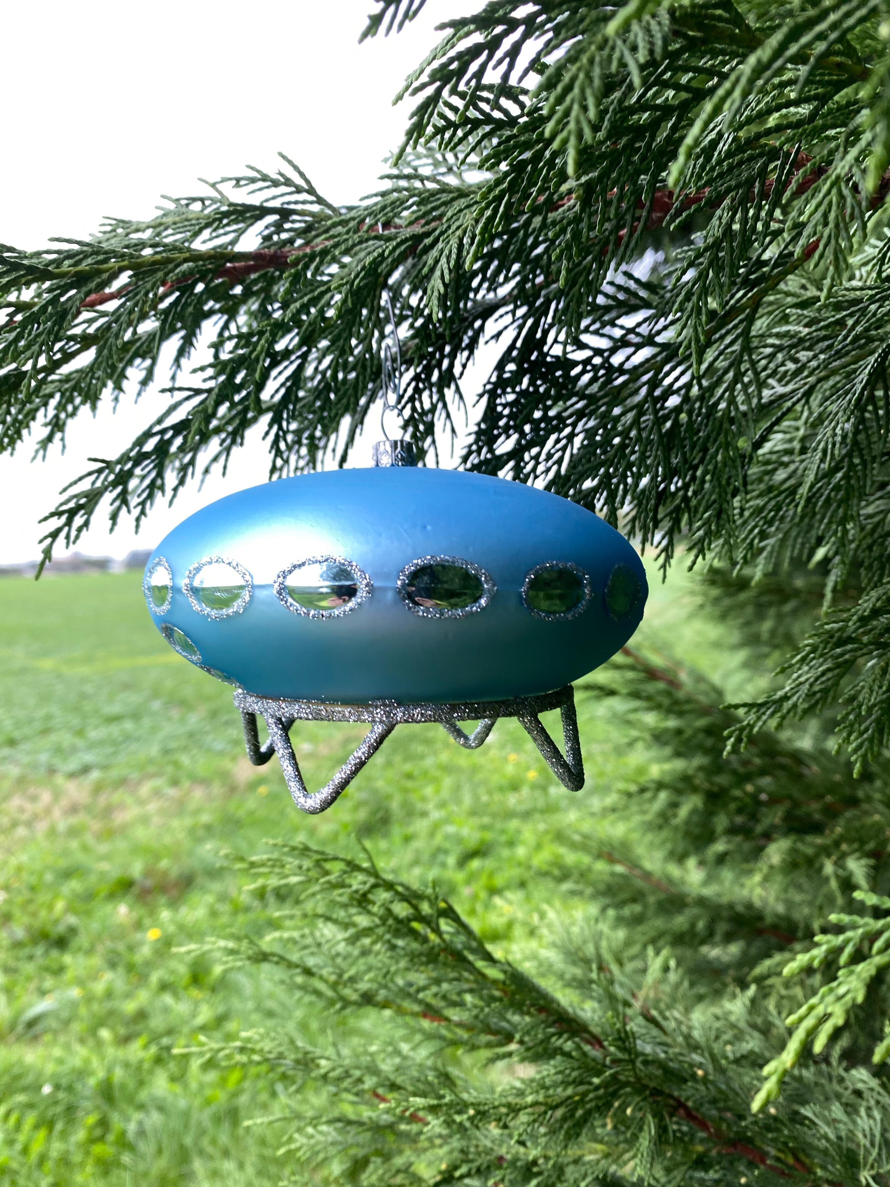 Árbol de Navidad FUTURO OVNI Bas van Beek, Museo Boijmans Van Beuningen Rotterdam 3