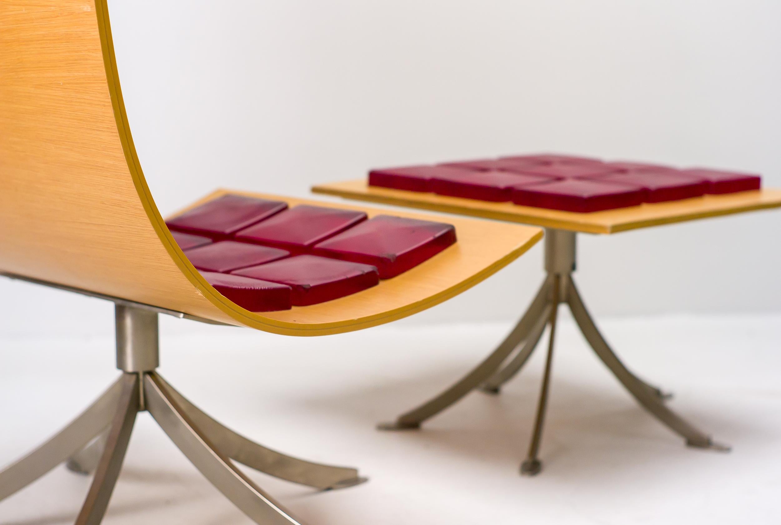 Einzigartiger Gaby Fois Dorell Voyager Loungesessel und Fußhocker im Zustand „Gut“ im Angebot in Dronten, NL