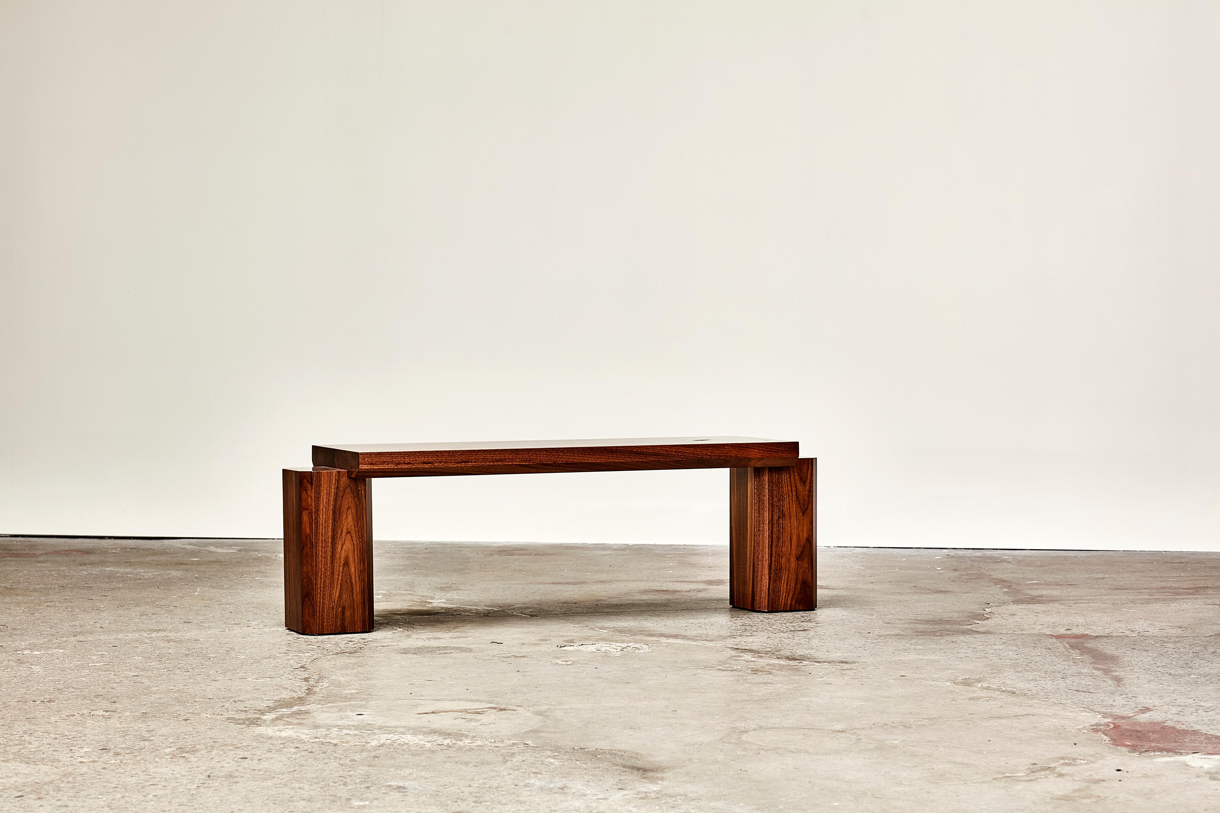 Unique GB402 Walnut Bench Sculpted by Gregory Beson In New Condition For Sale In Geneve, CH