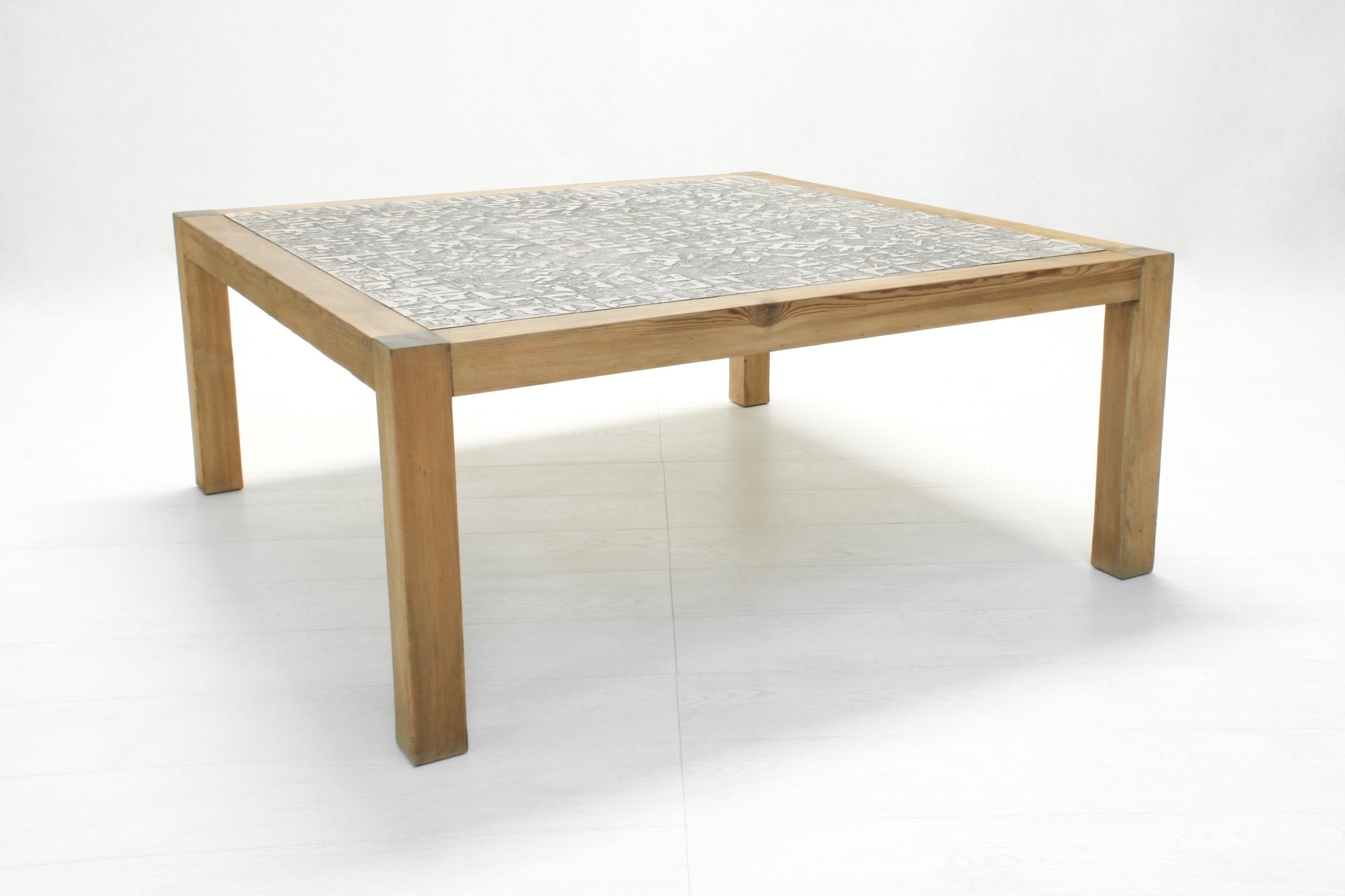 Table basse géométrique unique en granit de Rik Vermeersch Bon état - En vente à Izegem, VWV
