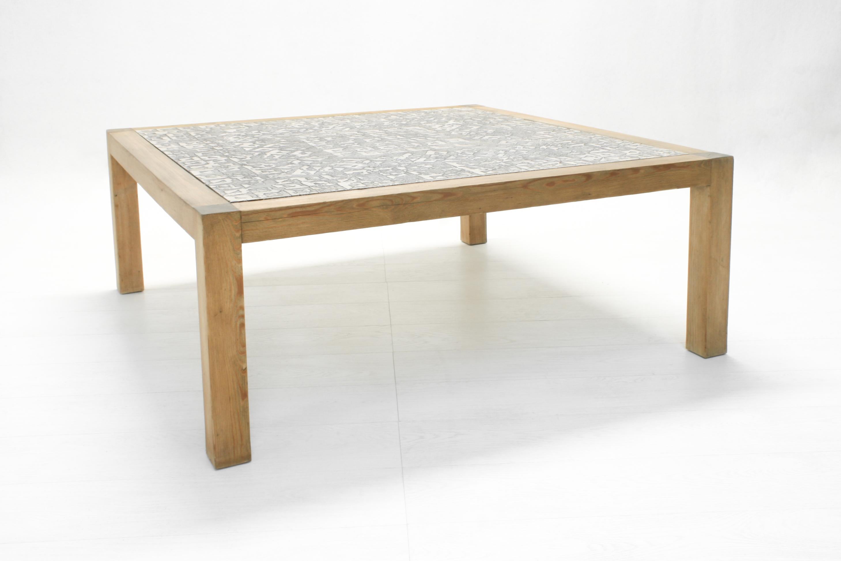 20ième siècle Table basse géométrique unique en granit de Rik Vermeersch en vente