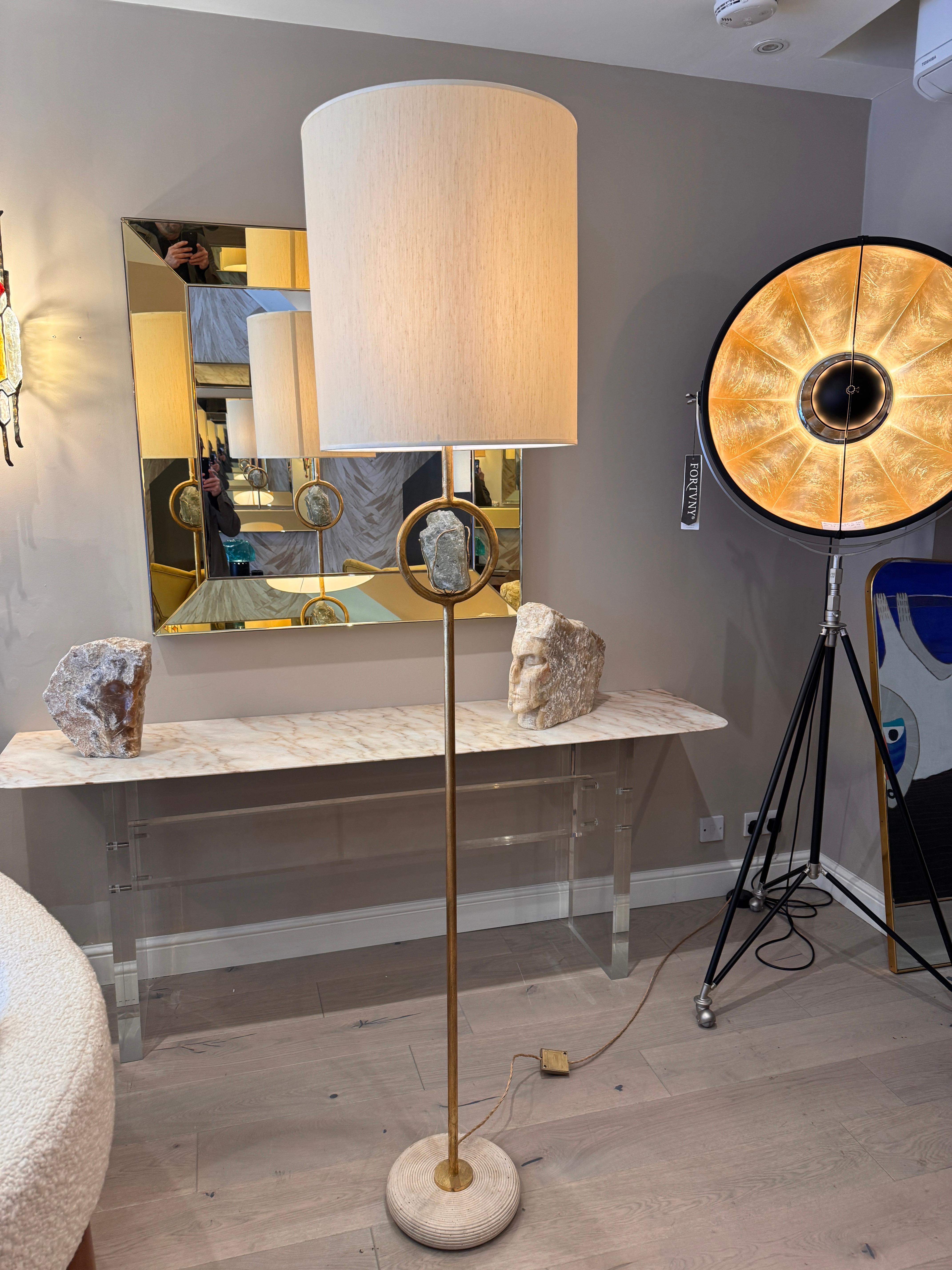 Lampadaire unique en fer doré de Giovanni Banci en vente 2
