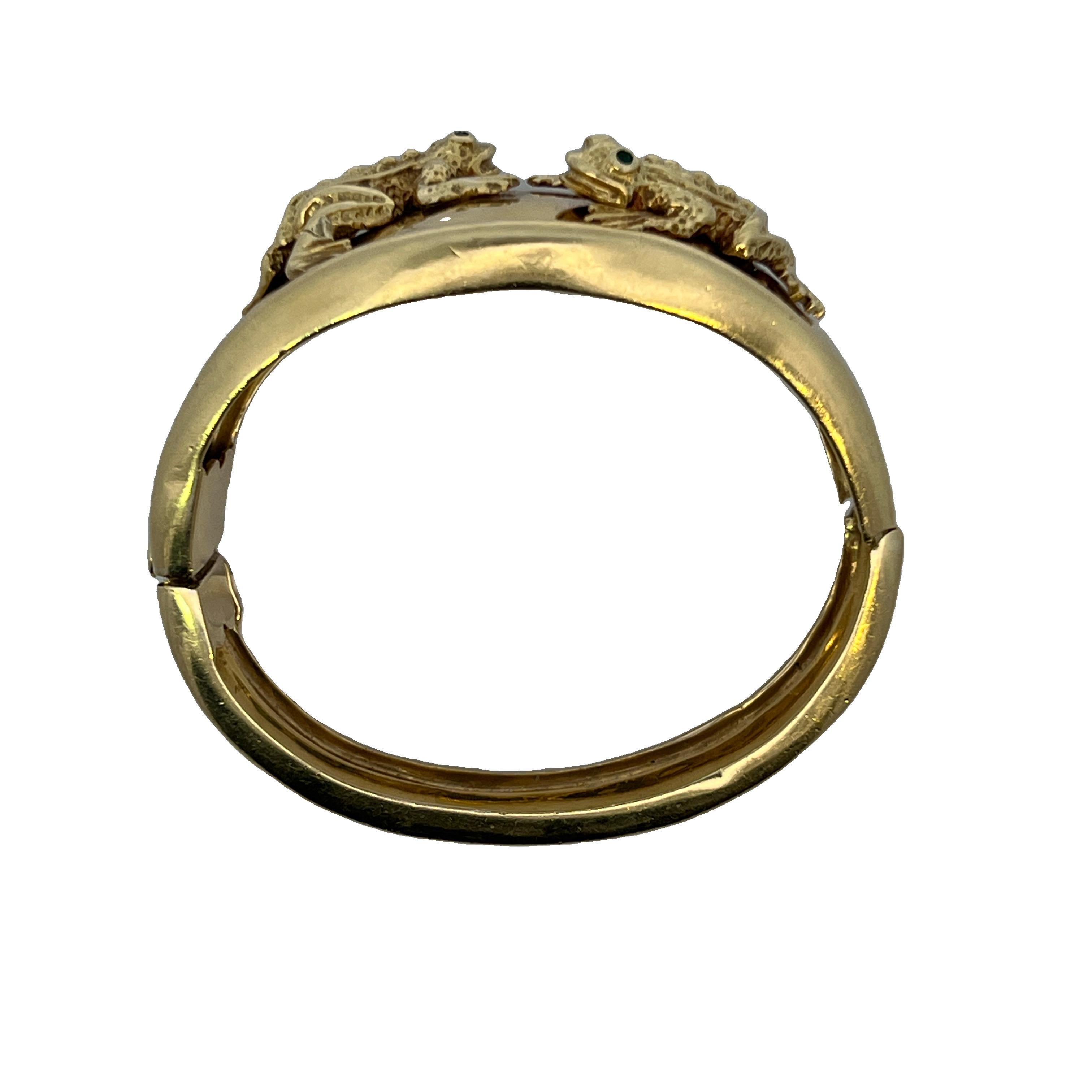 Bracelet unique en or et émeraude à motif de grenouille en vente 1