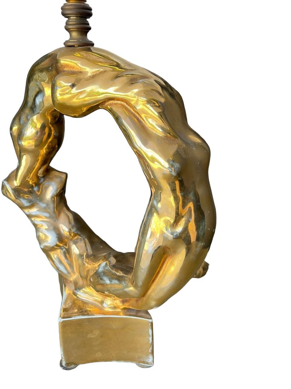 Moderne Lampe figurative unique en céramique dorée en vente