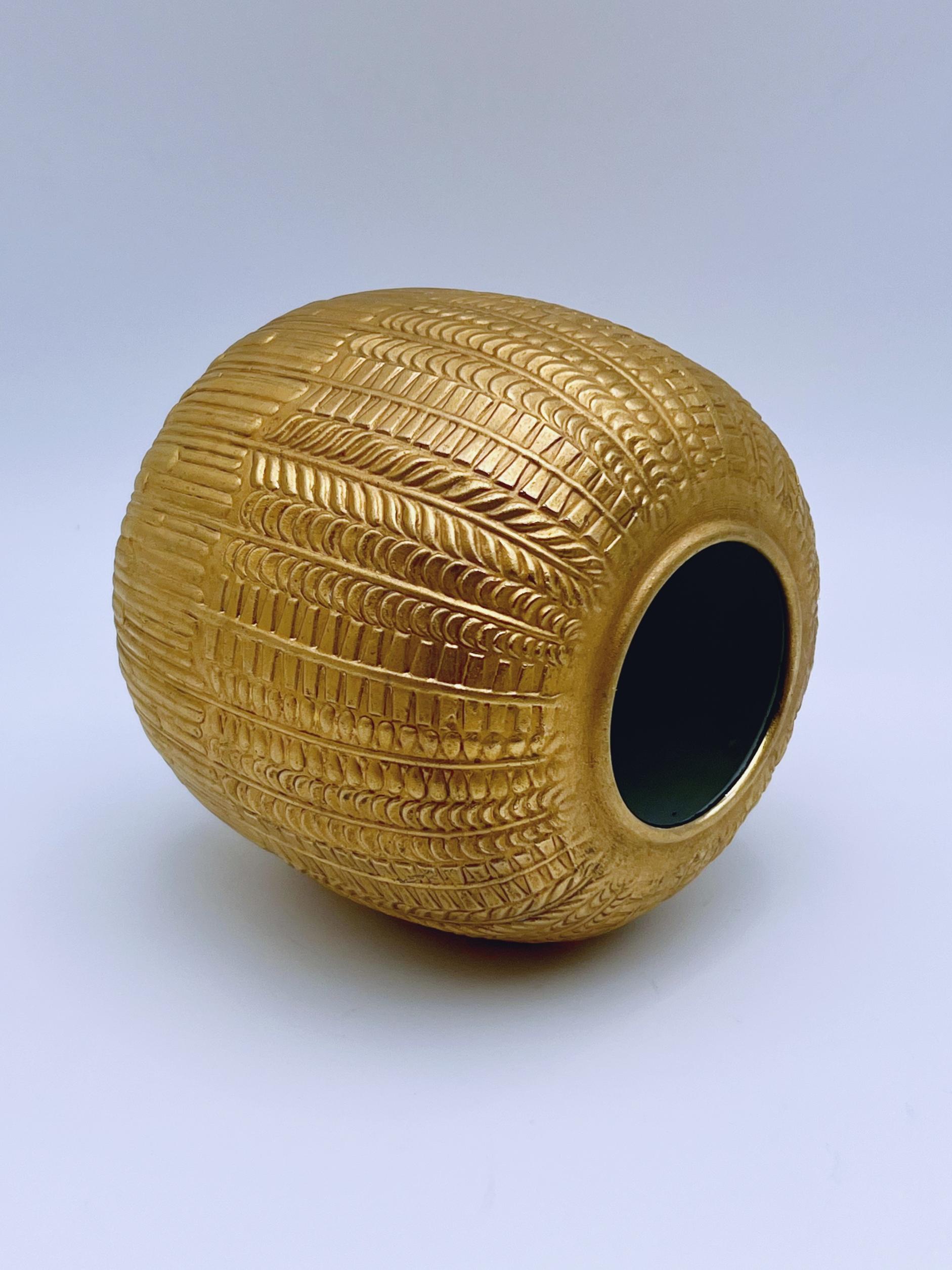 Unique Gold Gilt Royal Porzellan KPM Germany Vase 2