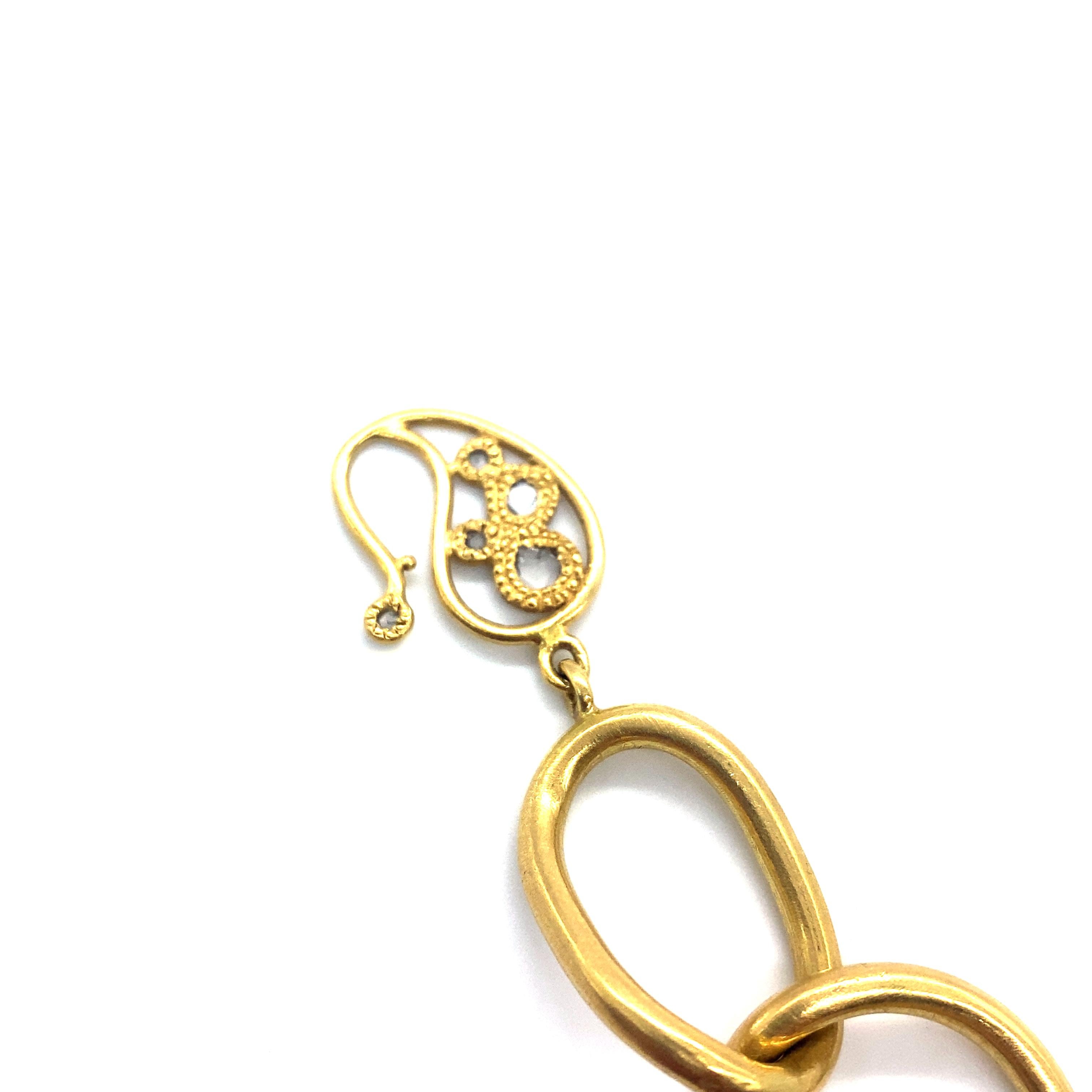 Contemporary Unique Gold Huggy Hoops Link Bracelet with 0.31 Carat Diamonds For Sale