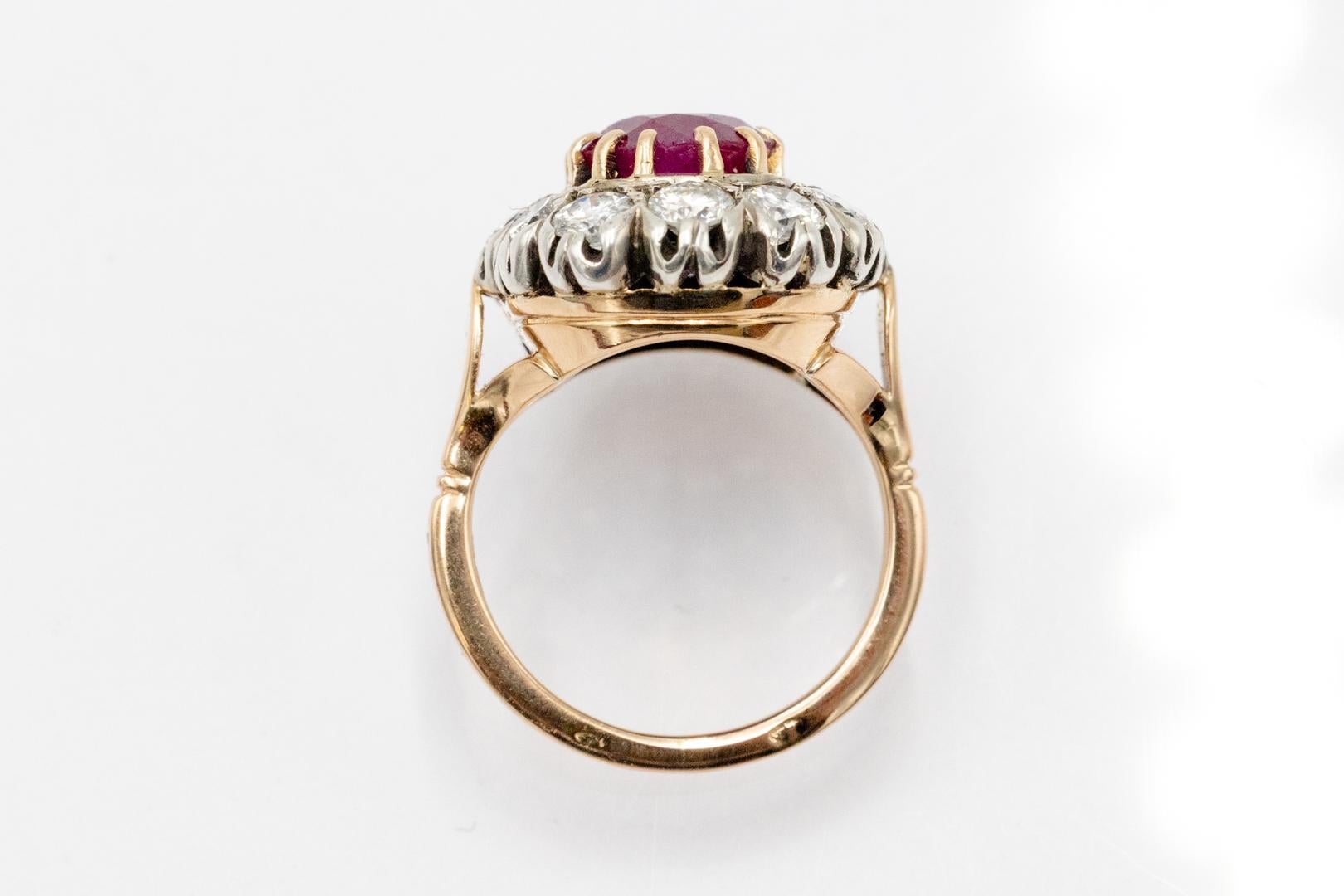 Unique gold ring with ruby and diamonds. For Sale 4