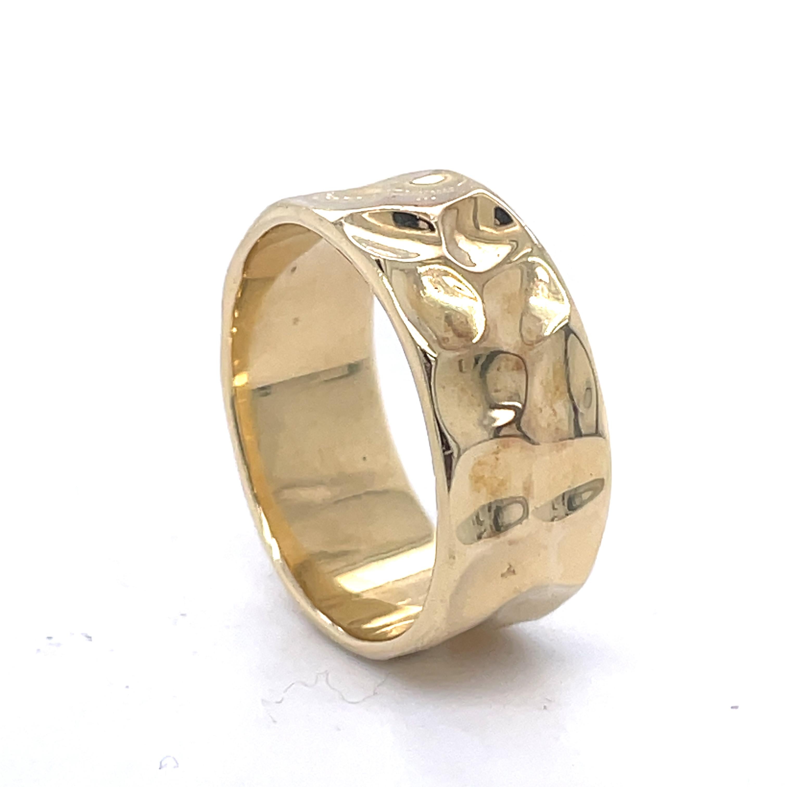 unique yellow gold wedding bands