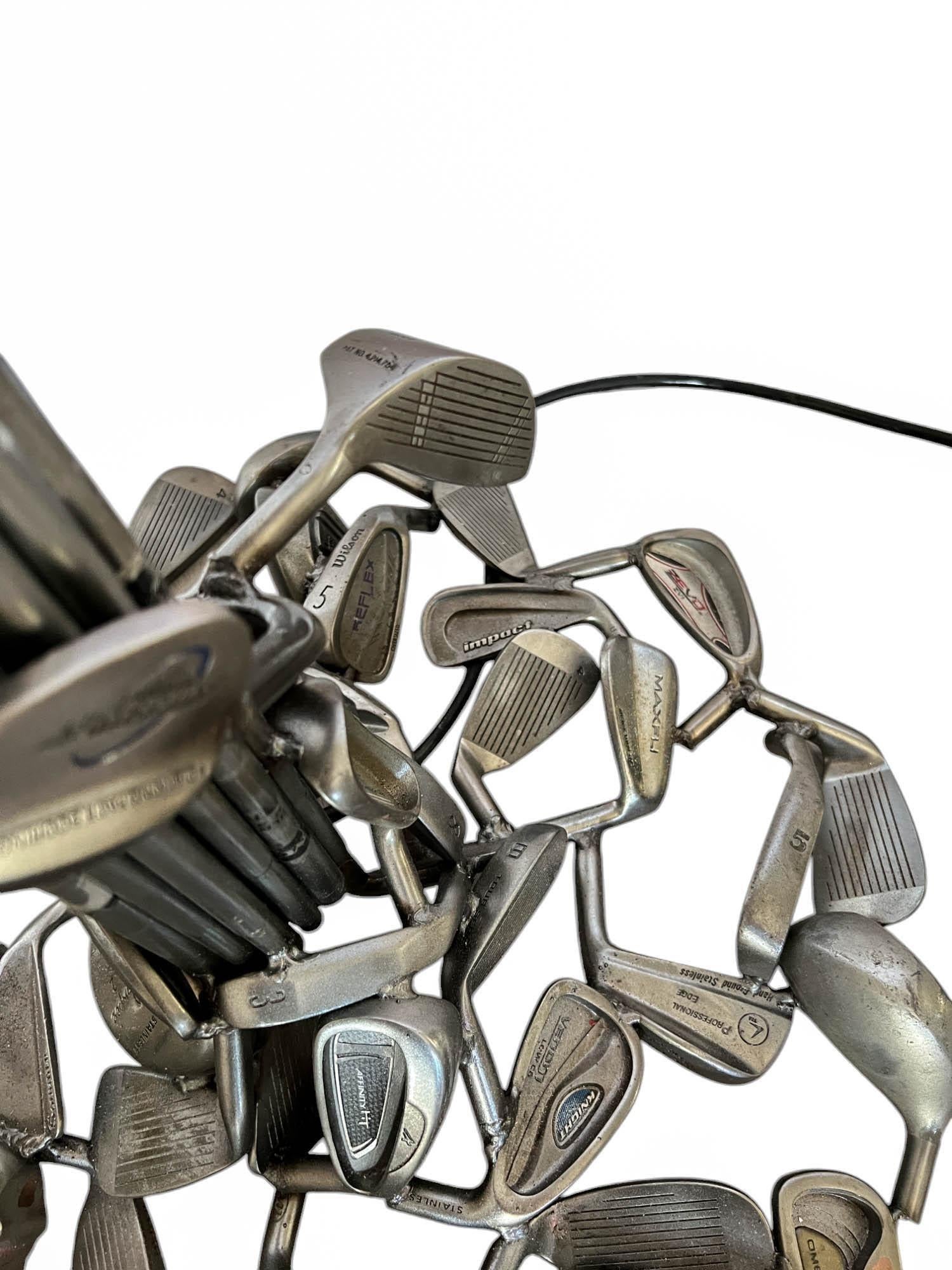 Escultura única de lámpara de pie con temática de golf en venta 13