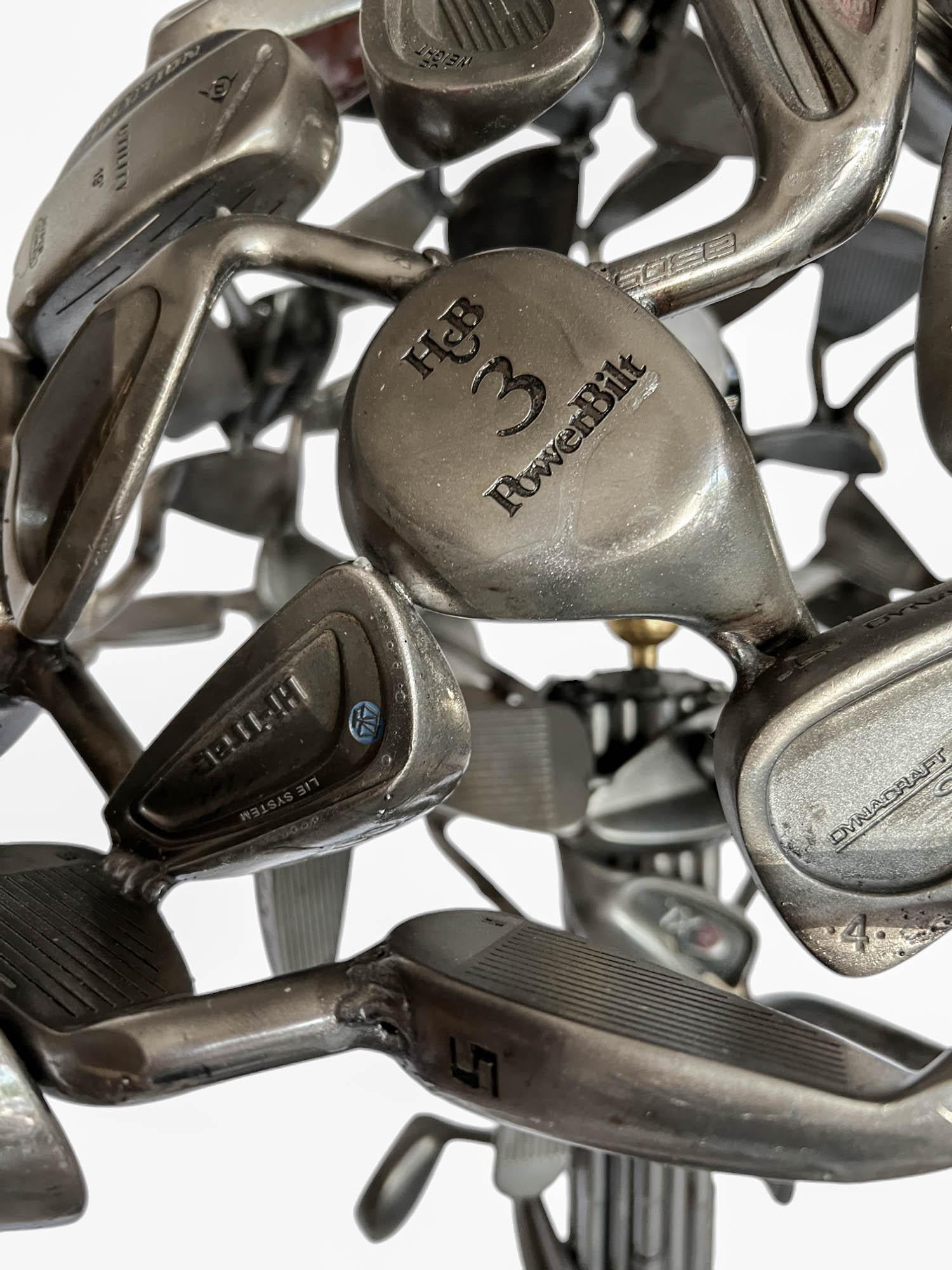 Escultura única de lámpara de pie con temática de golf Acero en venta