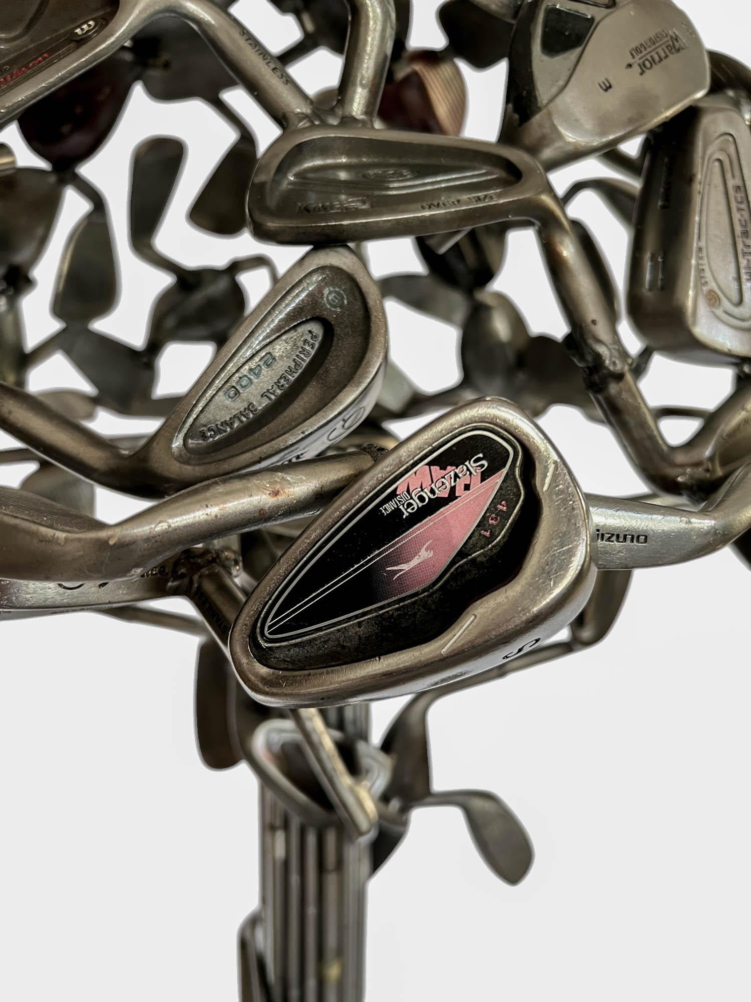 Escultura única de lámpara de pie con temática de golf en venta 2