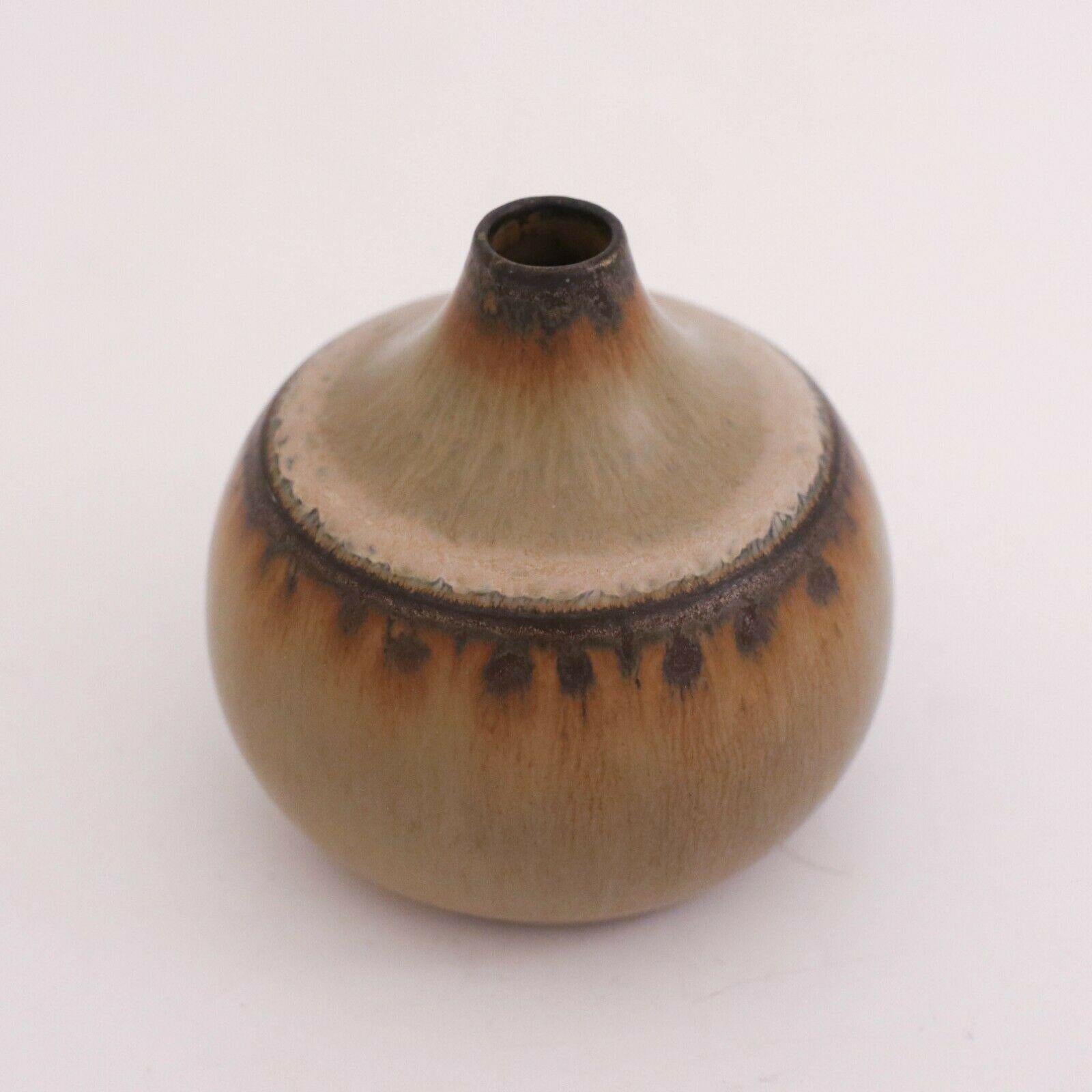 Scandinavo moderno Vaso unico in gres grigio, Carl-Harry Stålhane, Rörstrand, metà del secolo scorso in vendita