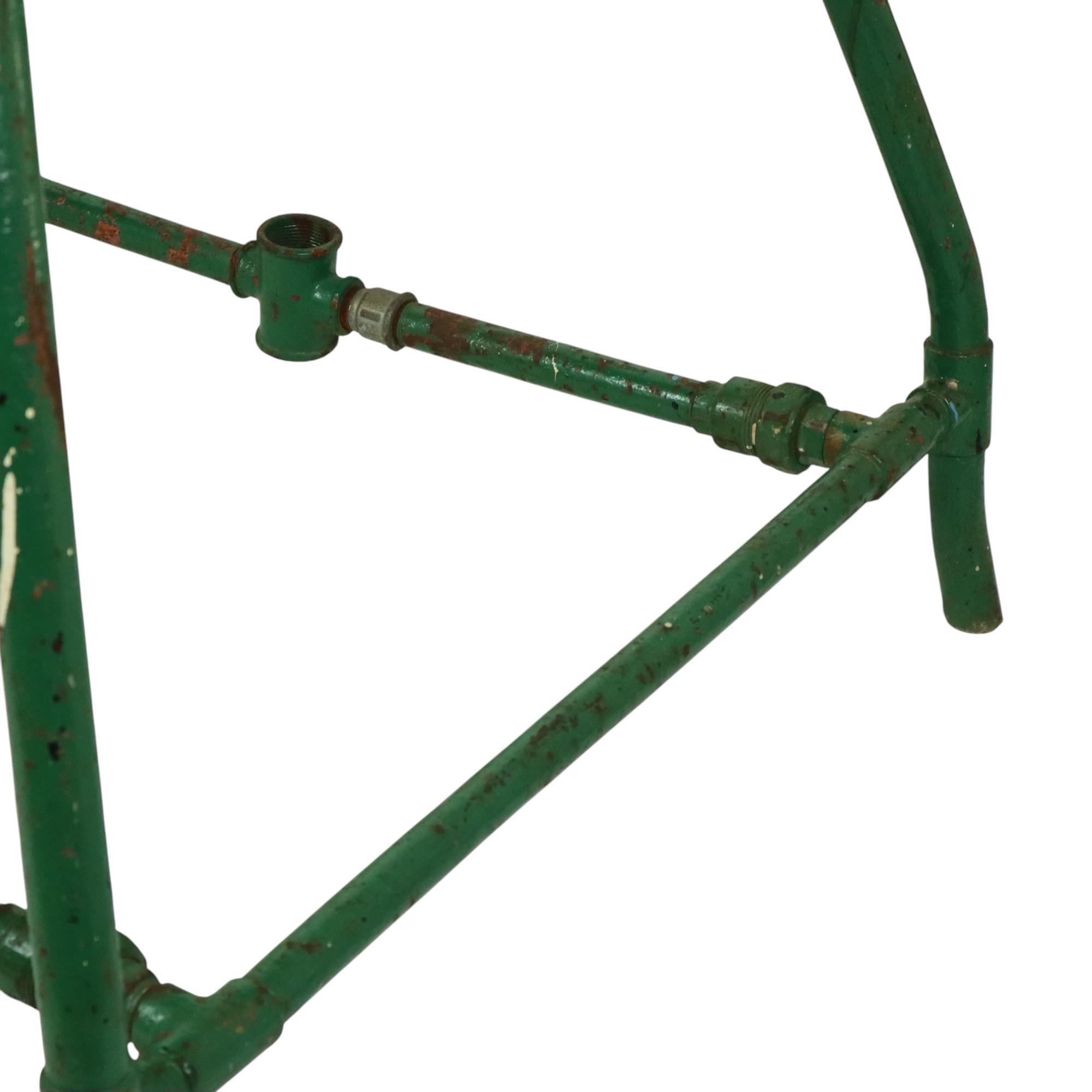 Unico banco da lavoro industriale Greene & Greene Tavolo da lavoro Wood Metal 160cm in vendita 4