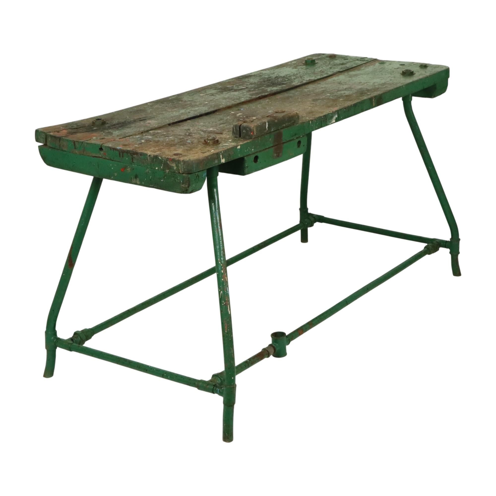 Unico banco da lavoro industriale Greene & Greene Tavolo da lavoro Wood Metal 160cm in vendita 9