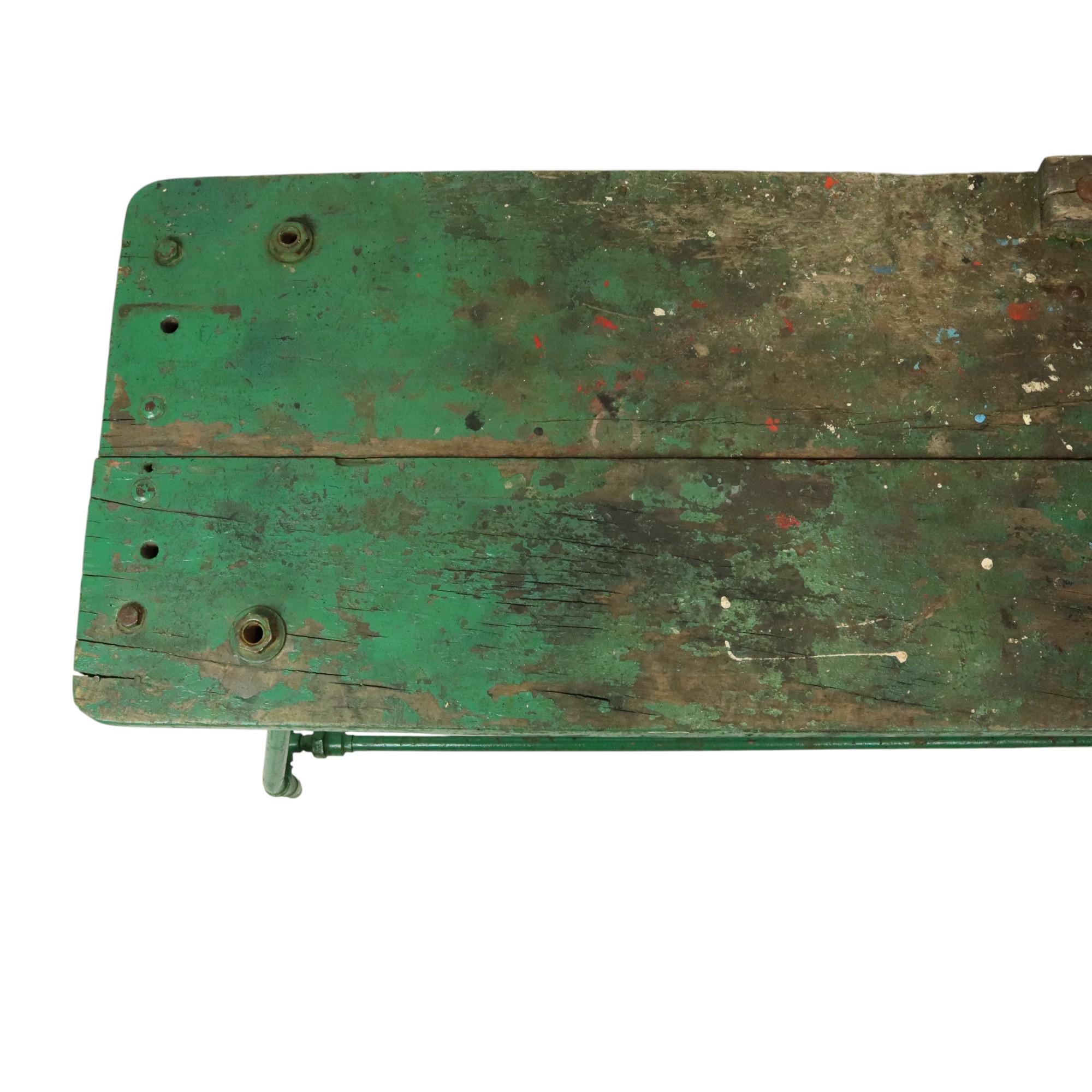 Industriale Unico banco da lavoro industriale Greene & Greene Tavolo da lavoro Wood Metal 160cm in vendita
