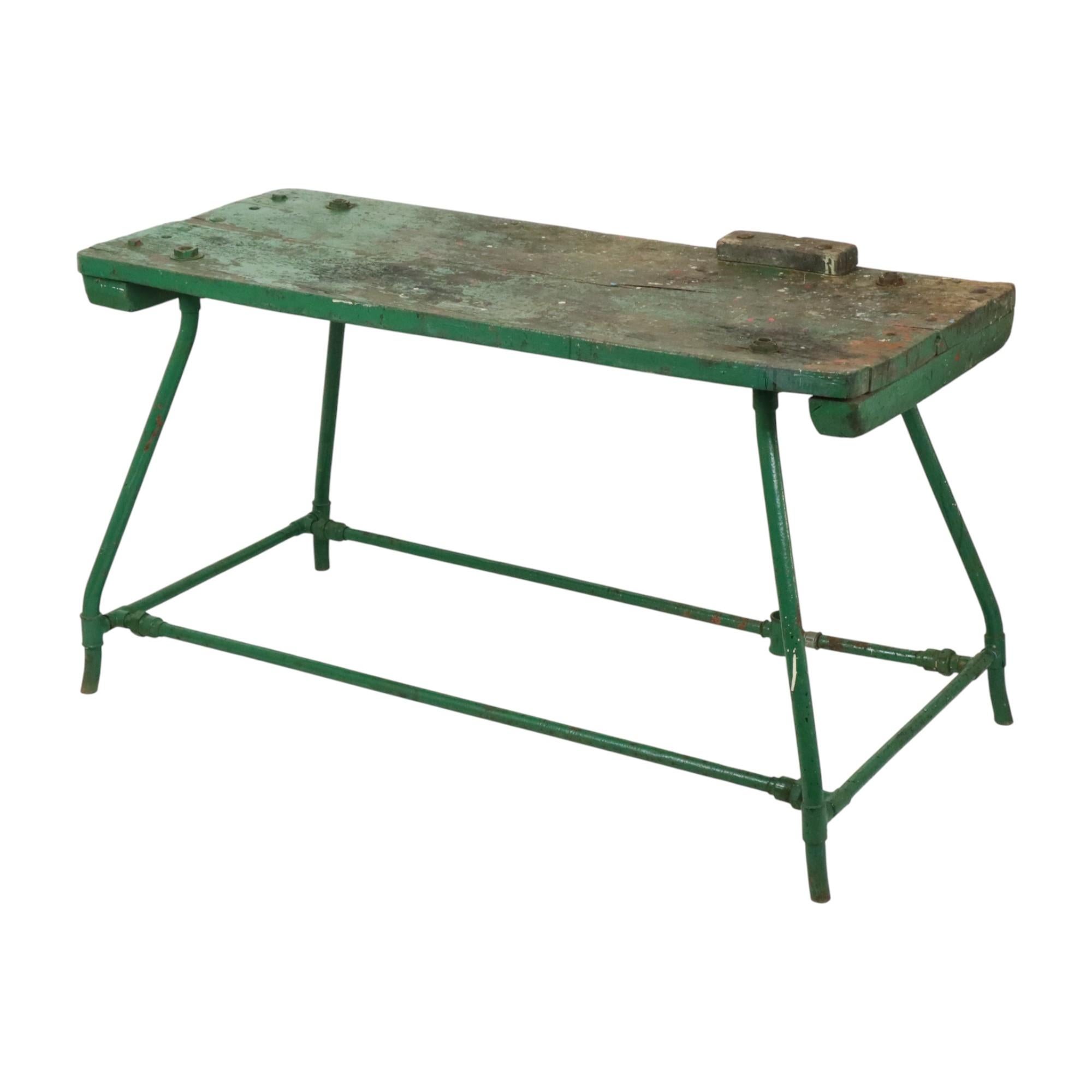 Unico banco da lavoro industriale Greene & Greene Tavolo da lavoro Wood Metal 160cm in vendita 2